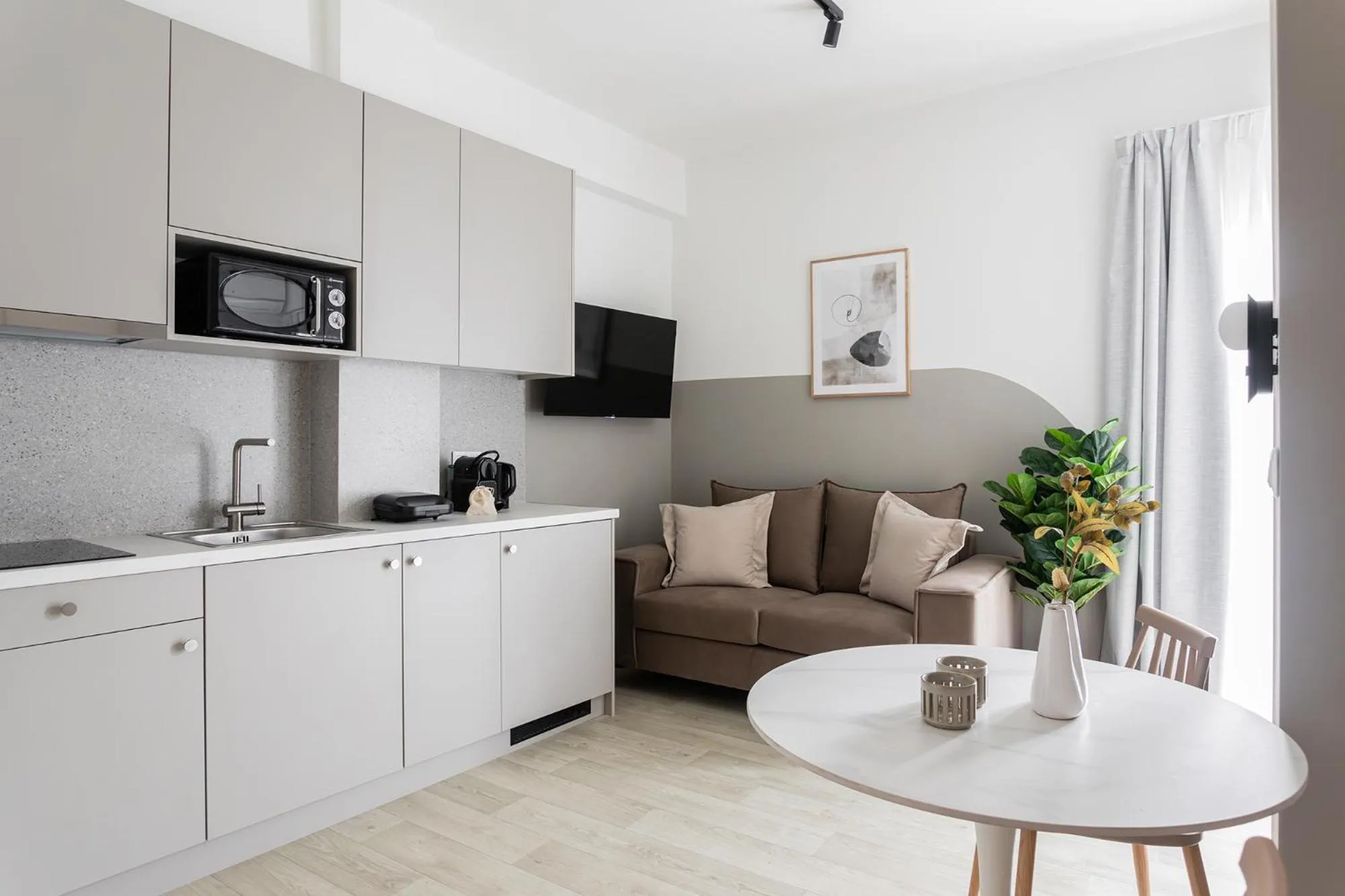TV and multimedia in Sol by Zoia Living