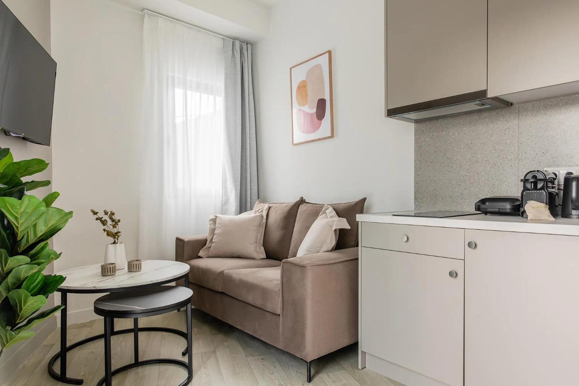 TV and multimedia in Sol by Zoia Living