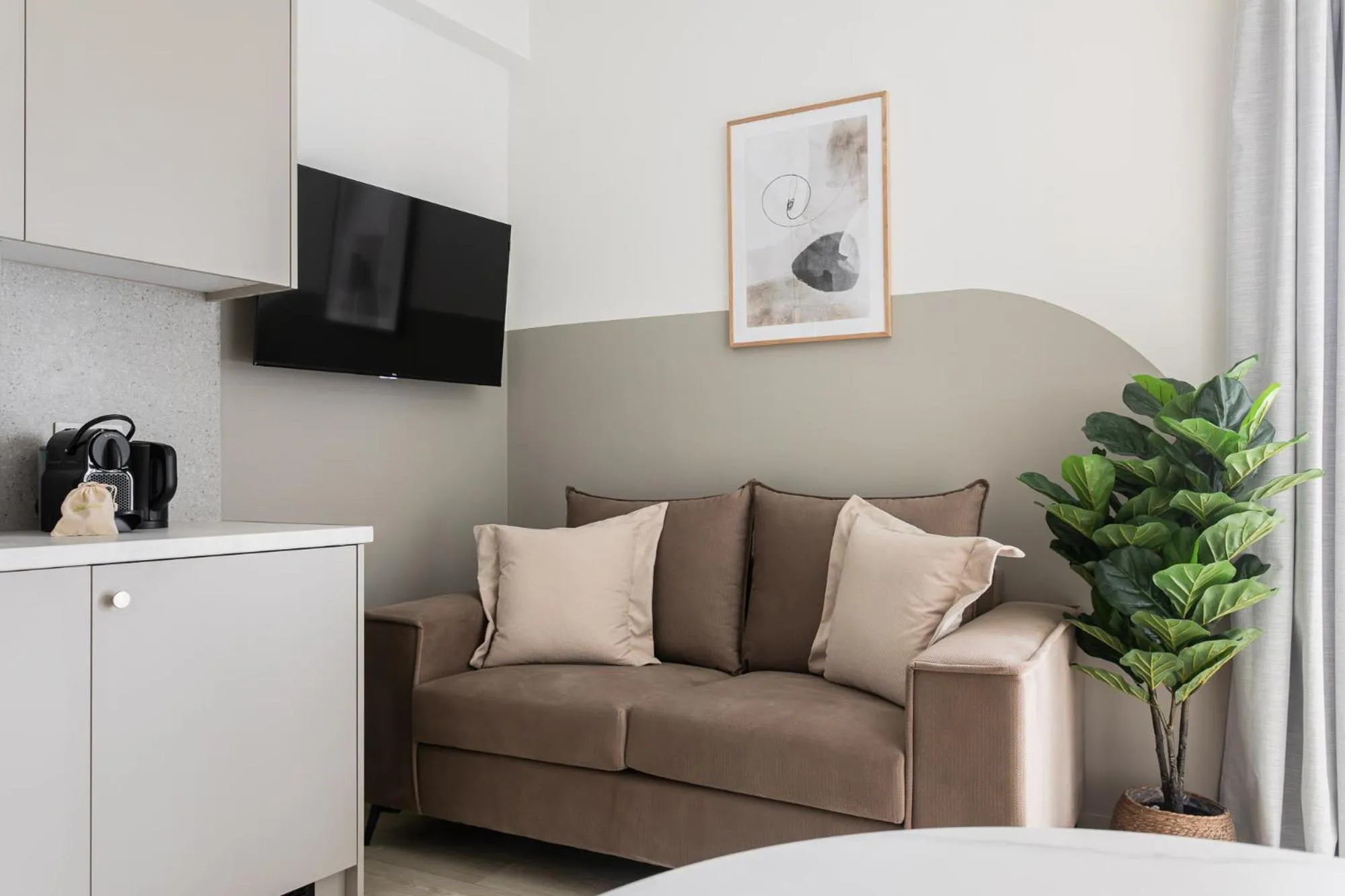 TV and multimedia in Sol by Zoia Living