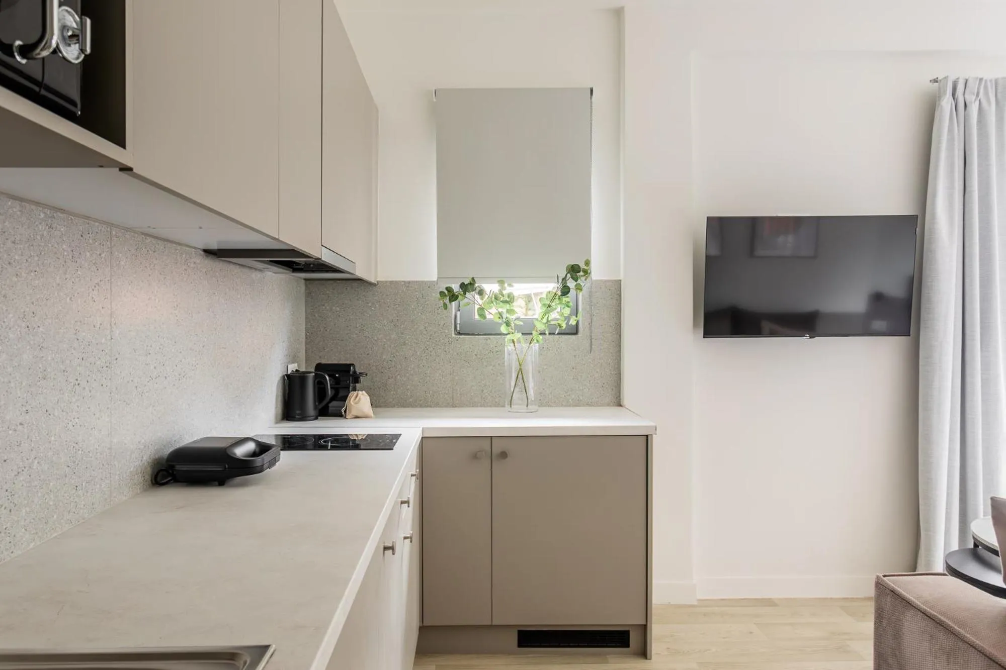 TV and multimedia in Sol by Zoia Living