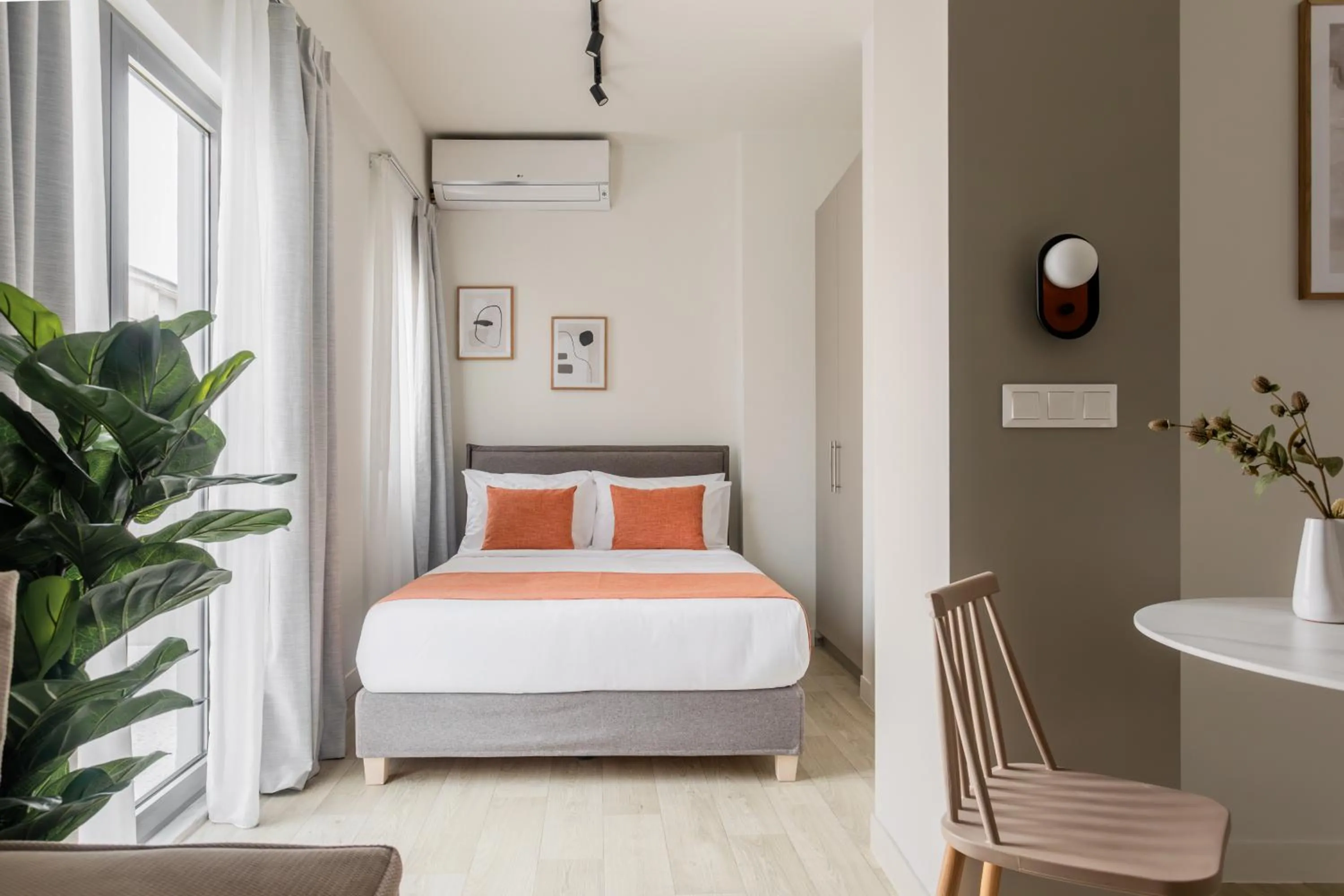 Bed in Sol by Zoia Living