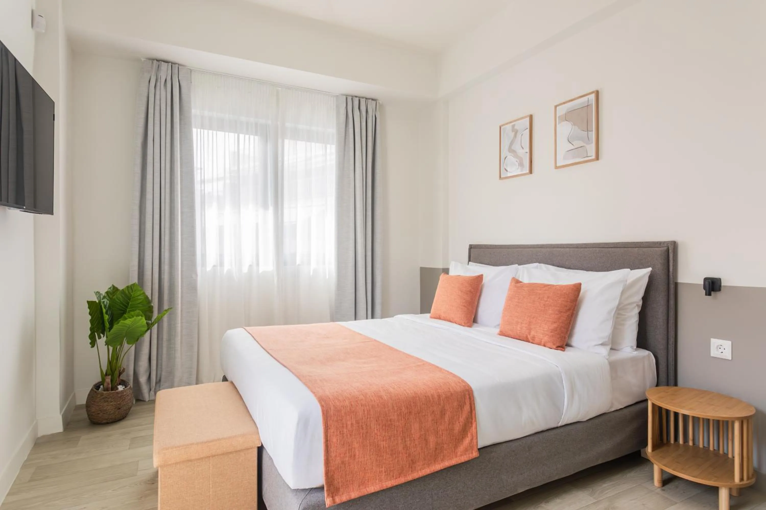 Bed in Sol by Zoia Living