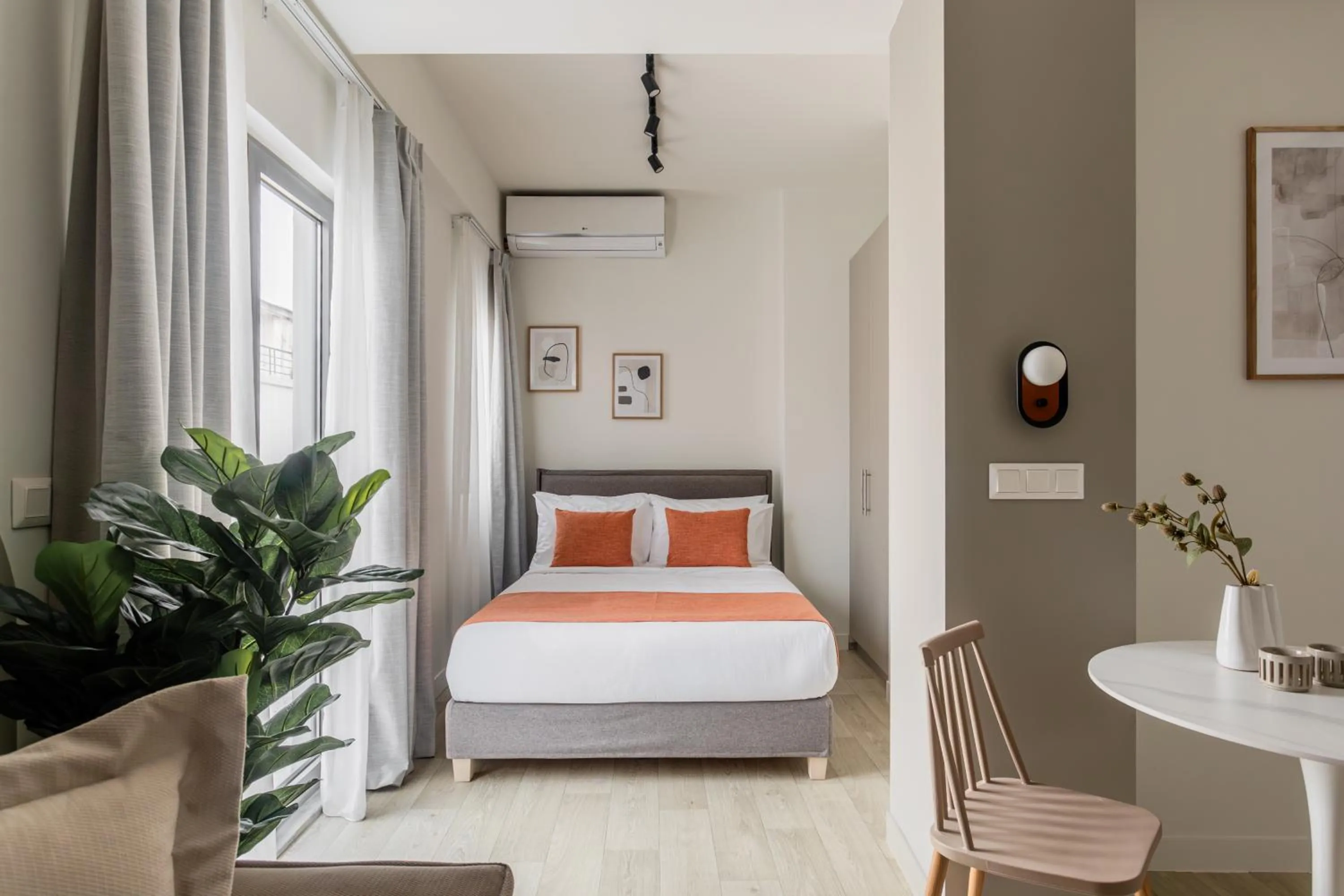 Bed in Sol by Zoia Living