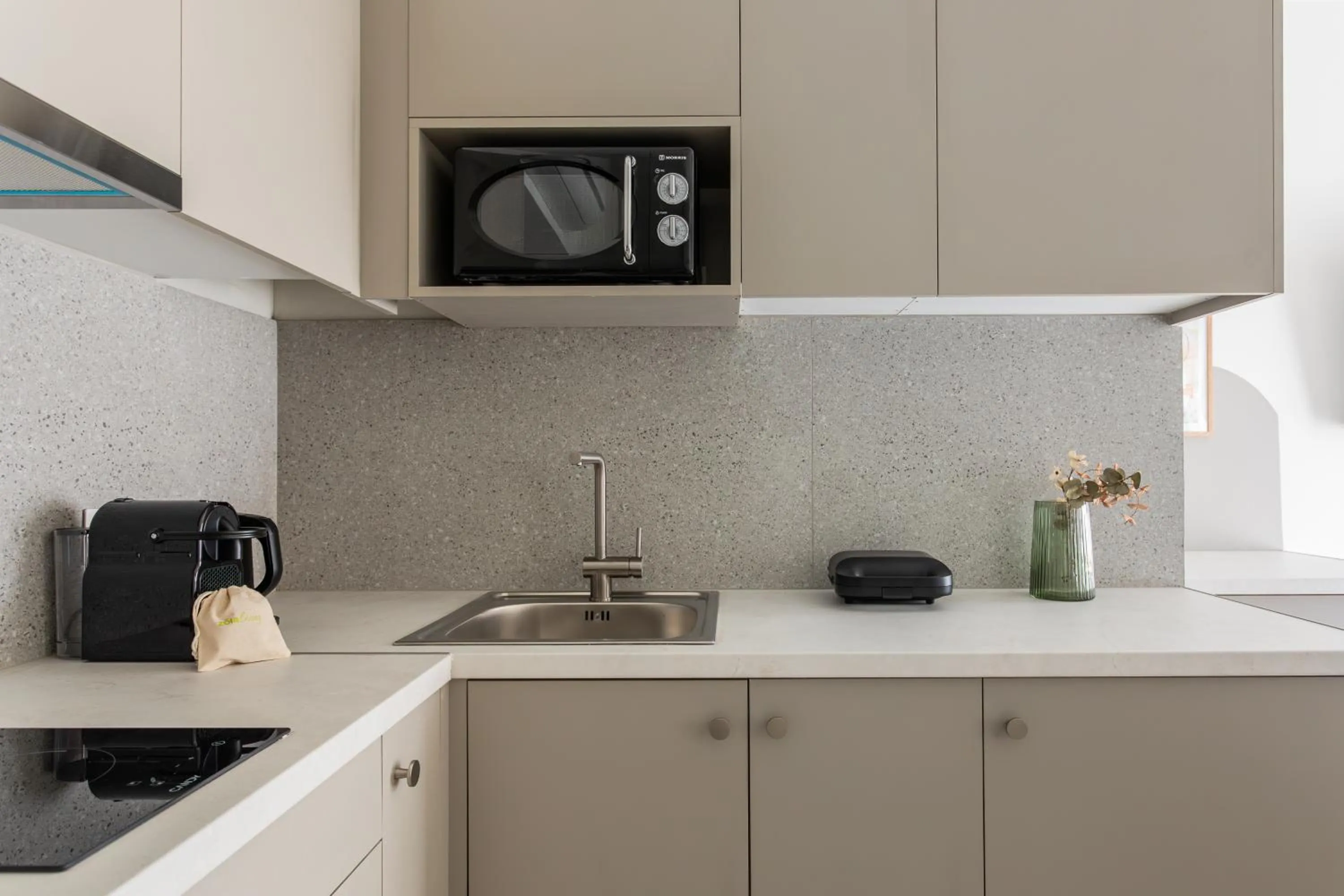 Coffee/tea facilities in Sol by Zoia Living