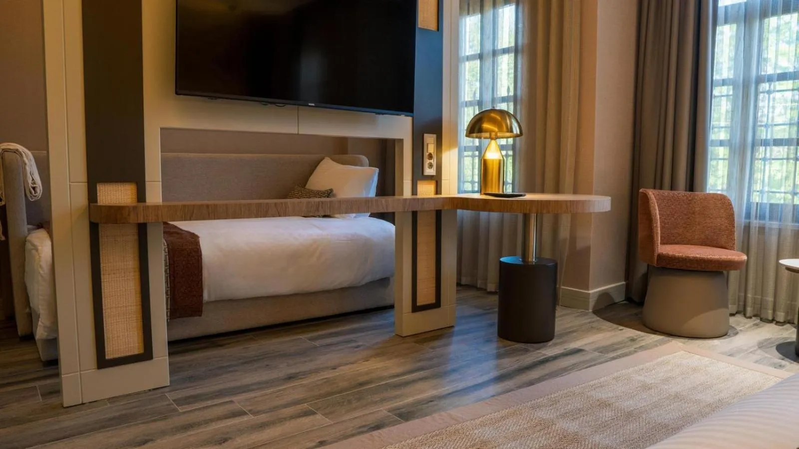 TV and multimedia in Rempart Hotel