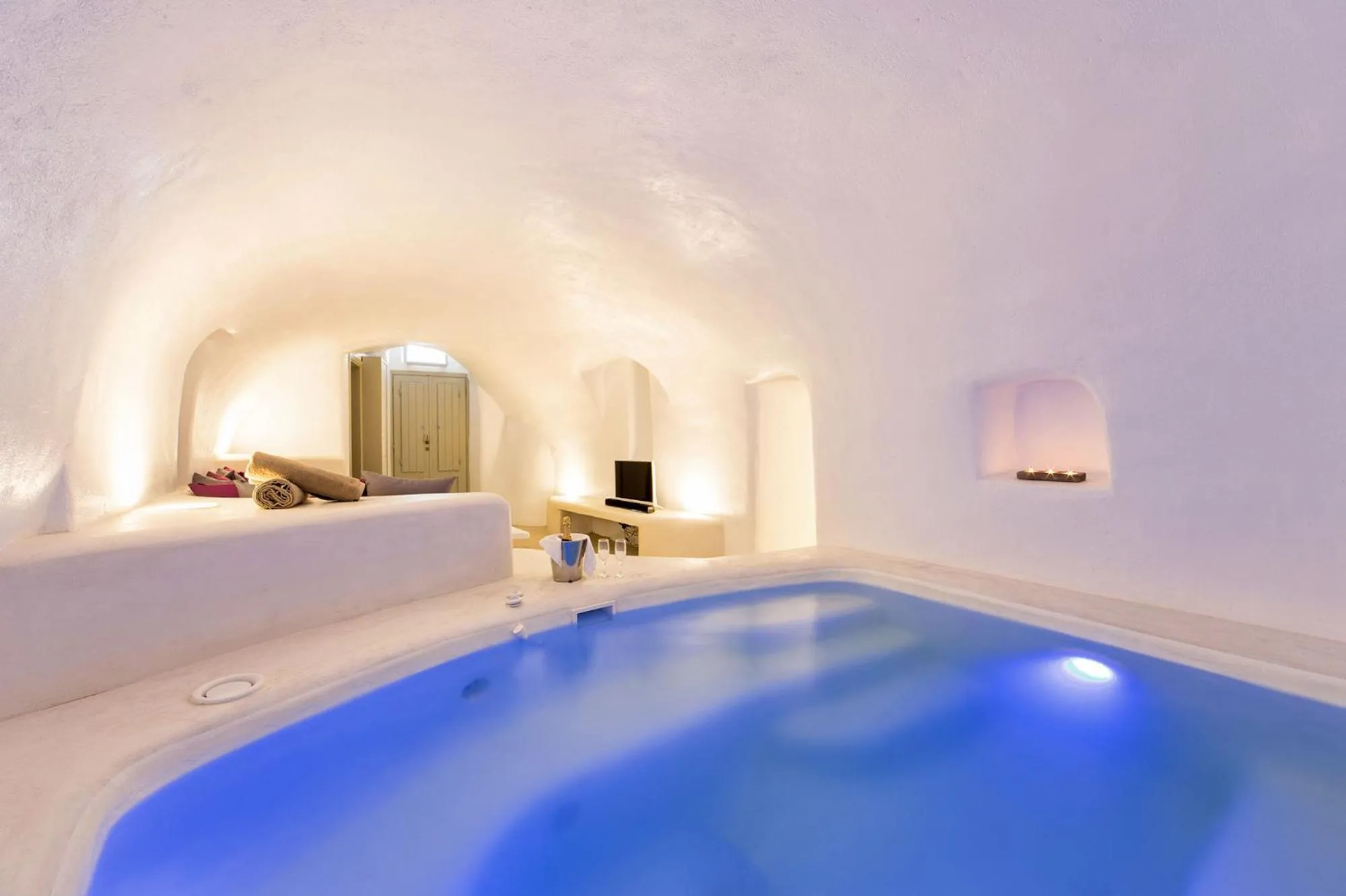 Bed in Kampanario Luxury Two-Bedroom Villa with Private Jacuzzi