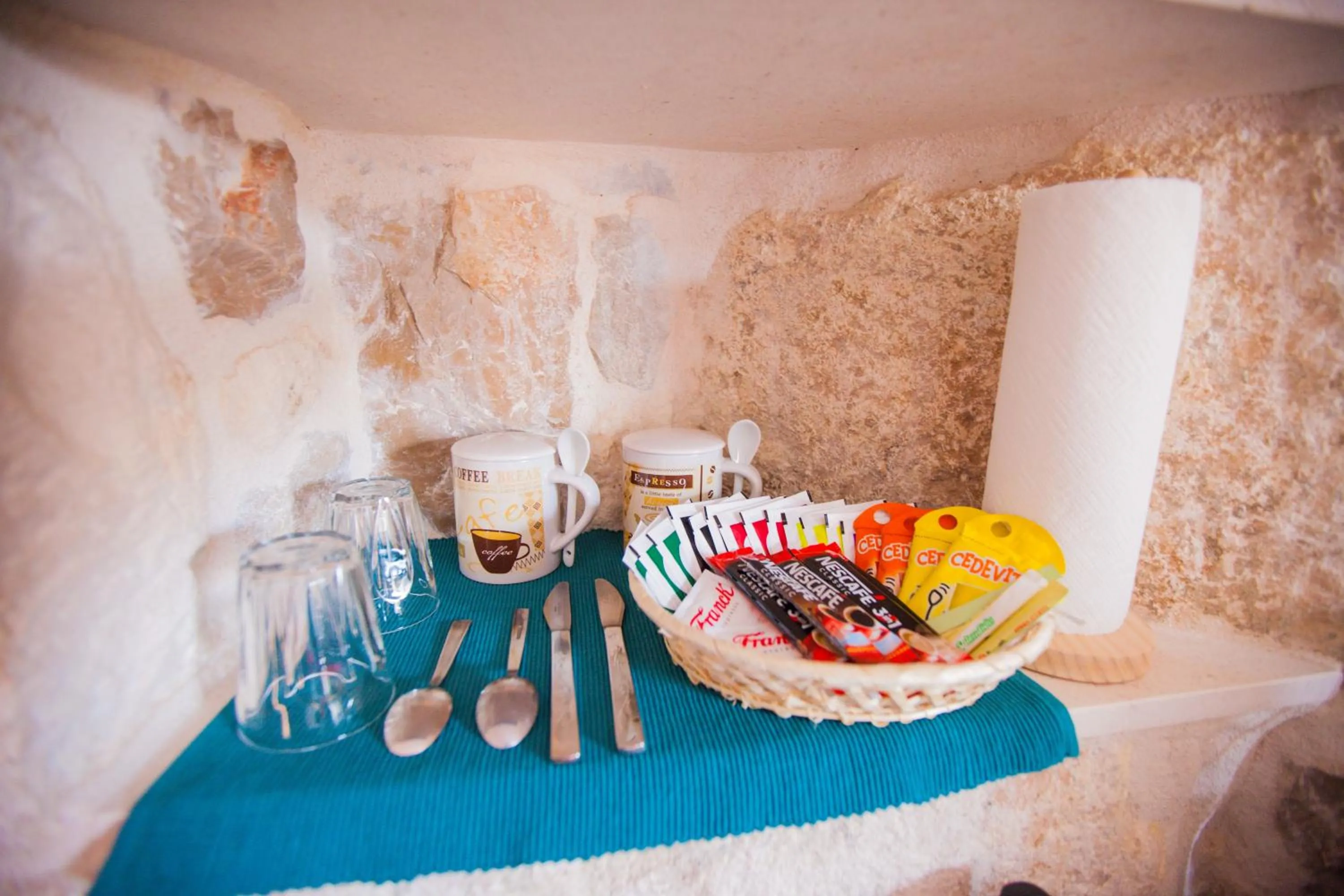 Coffee/tea facilities in Golden Gate Dream Rooms