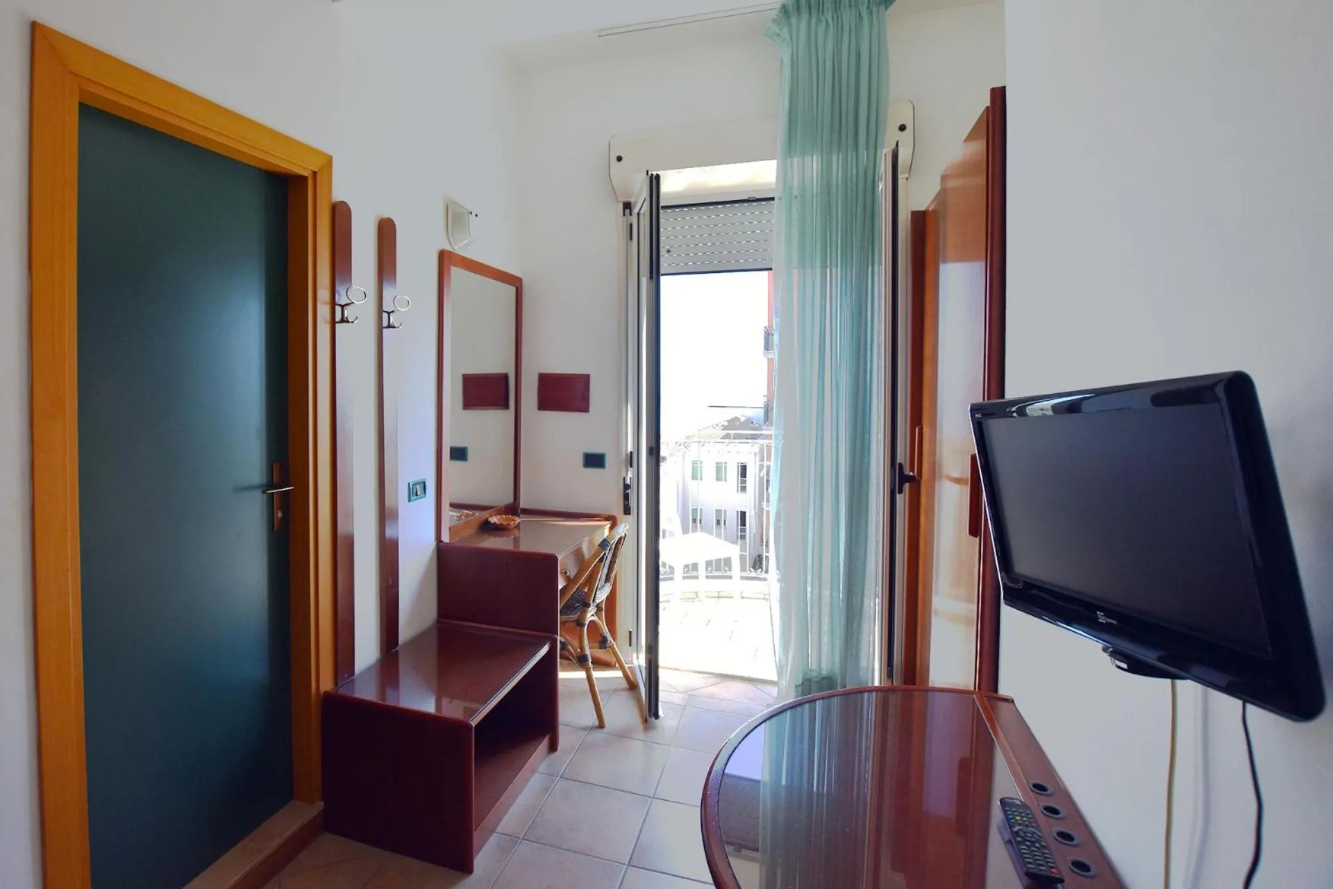 TV and multimedia, Bed in Hotel Europa