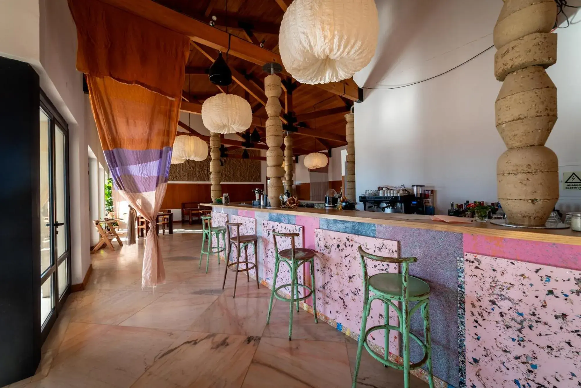 Restaurant/places to eat in Calipo Restaurant/places to eat in Calipo