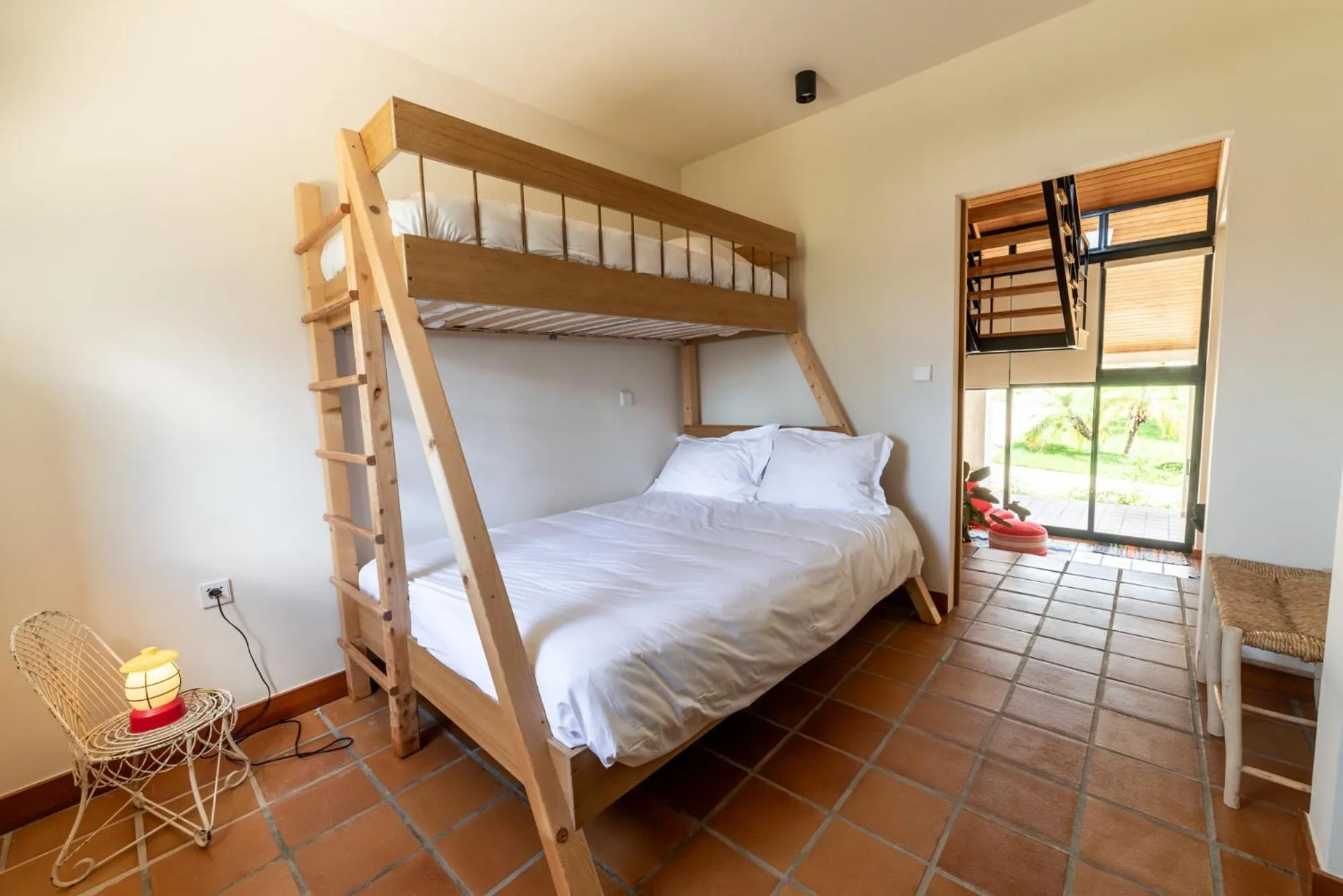 Bedroom, Bed in Calipo