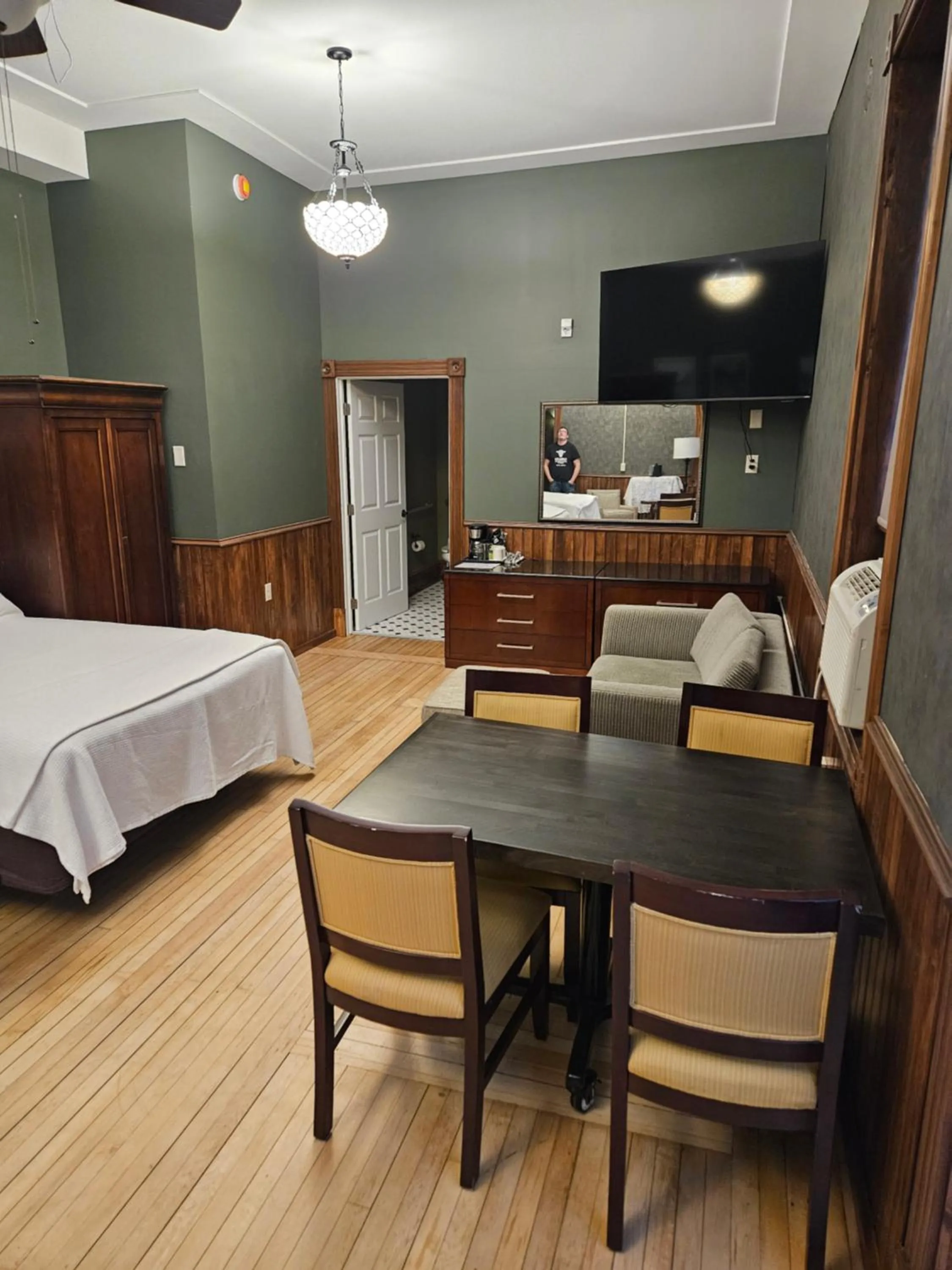 Albany Merchants Hotel