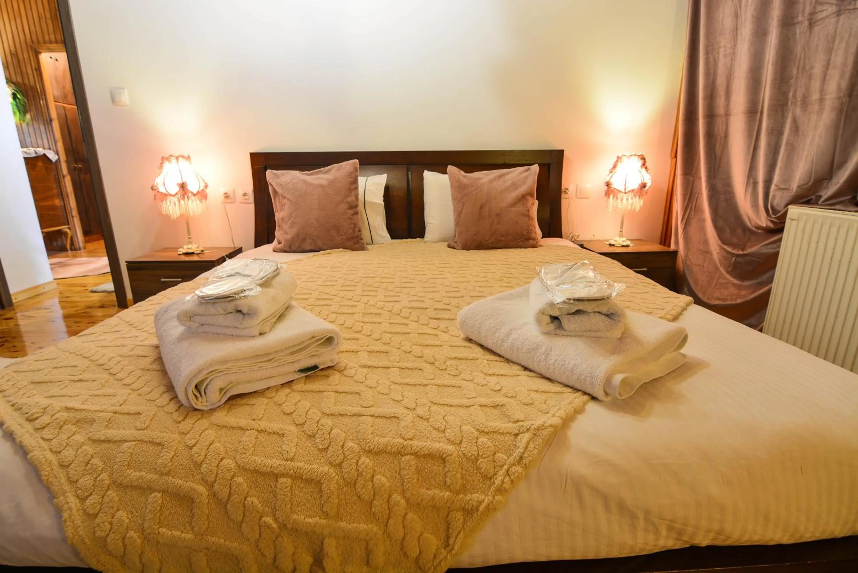 Bed in Archontiko Fiamegou Hotel&Spa