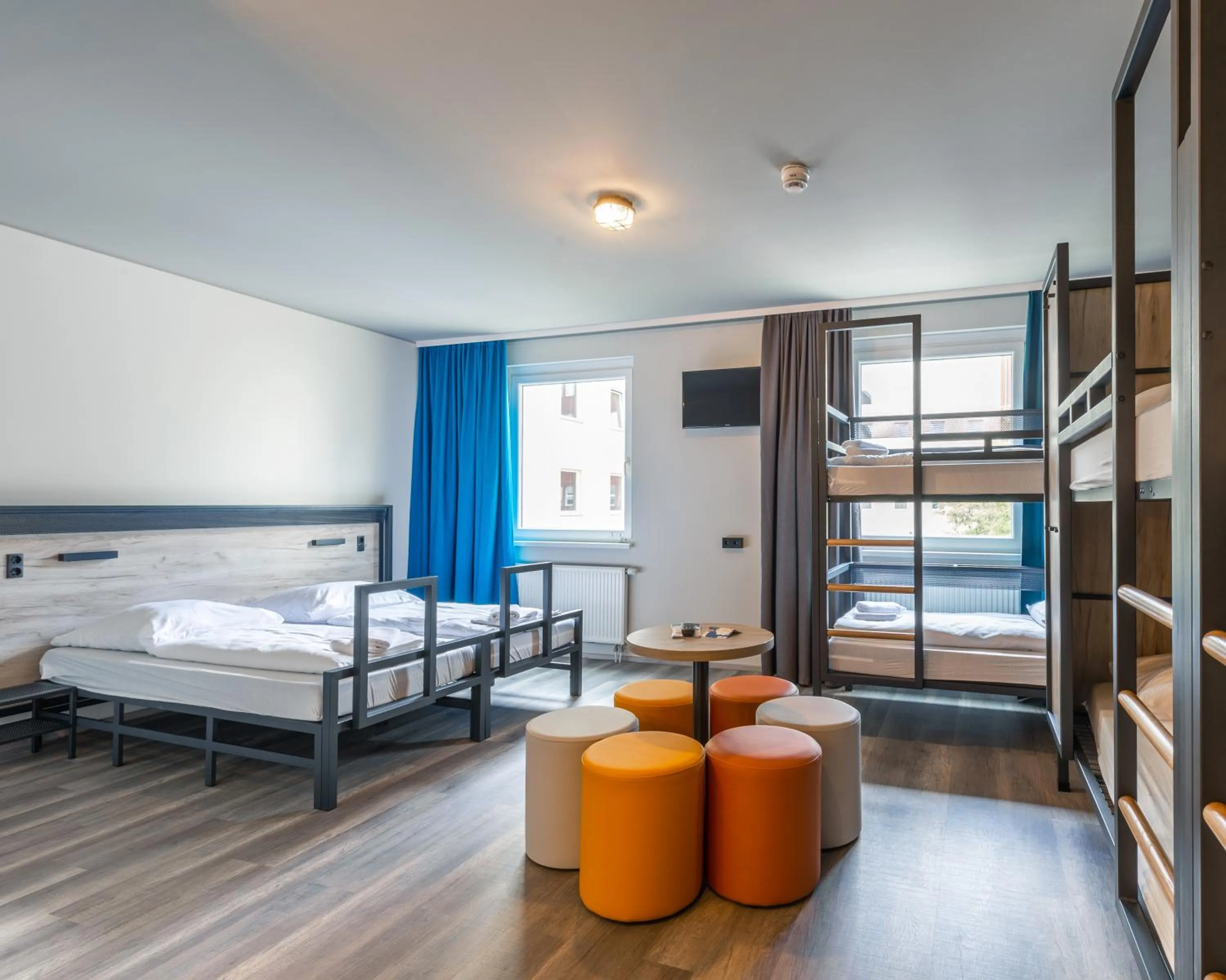 Photo of the whole room, Bed in a&o Stuttgart City