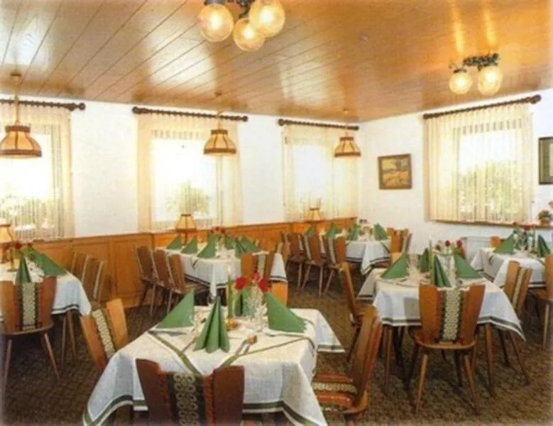 Restaurant/places to eat in Bayerischer Hof