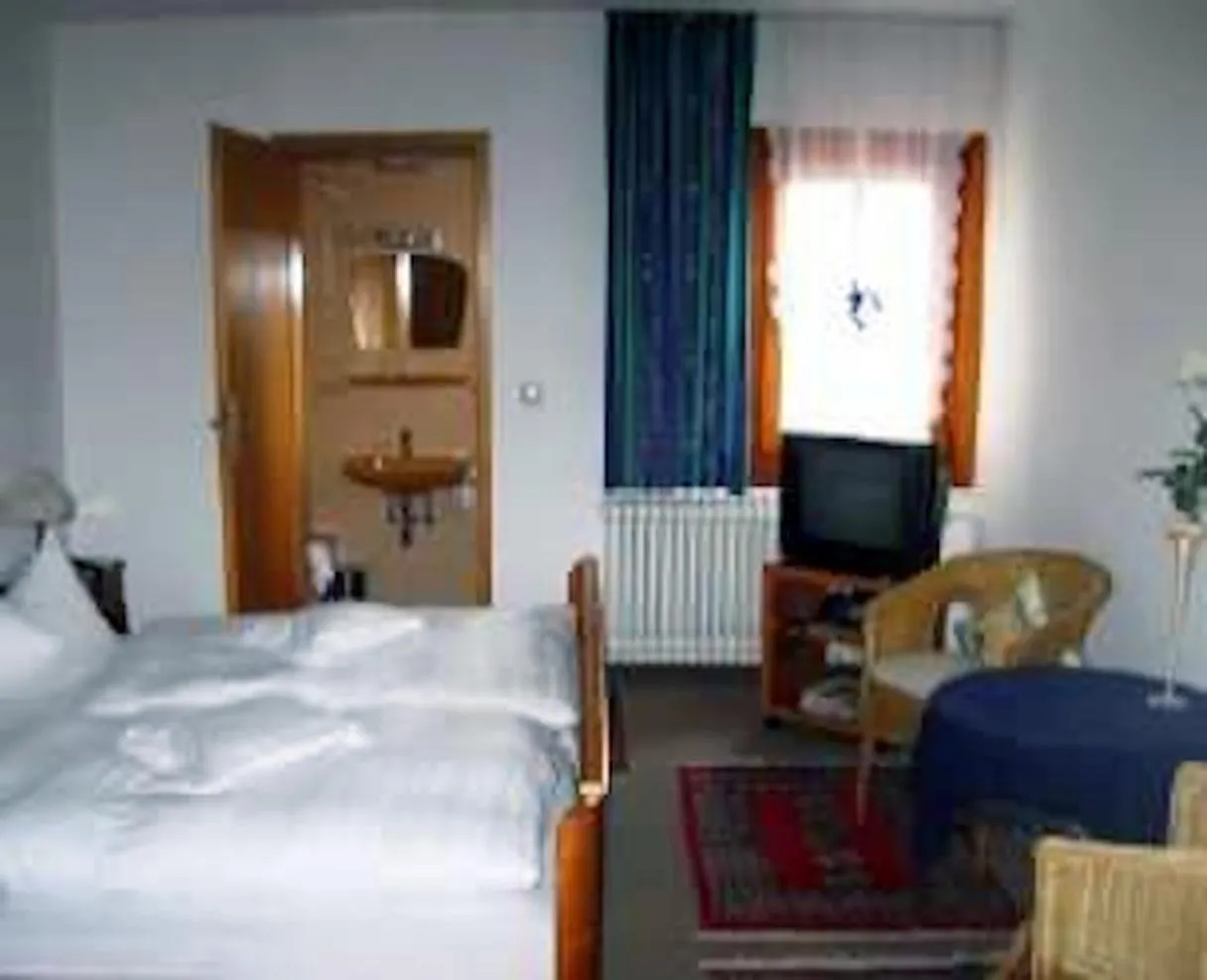 Bed in Goldner Engel, Restaurant - Hotel - Metzgerei