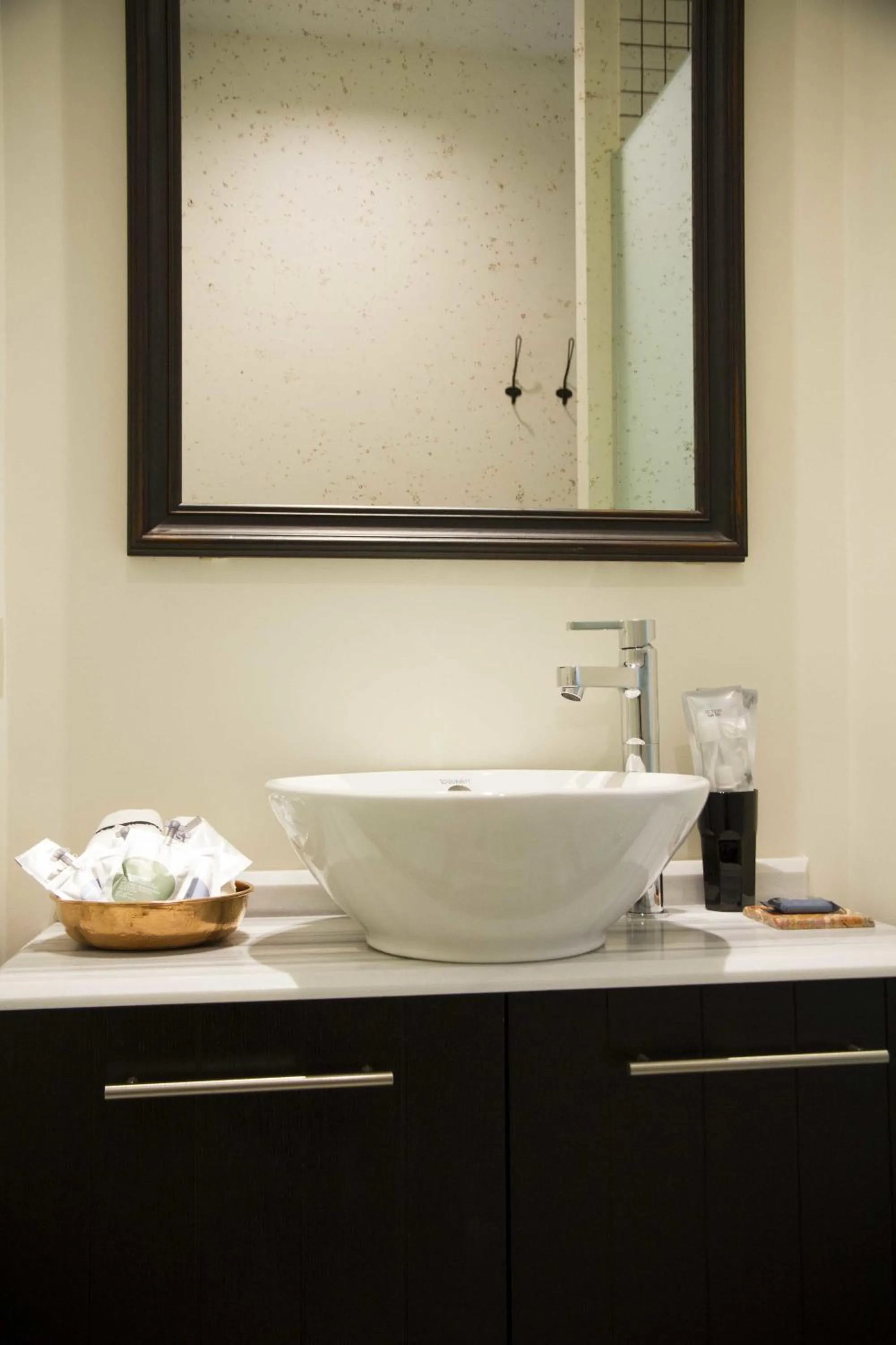 Bathroom in Magnova Studios