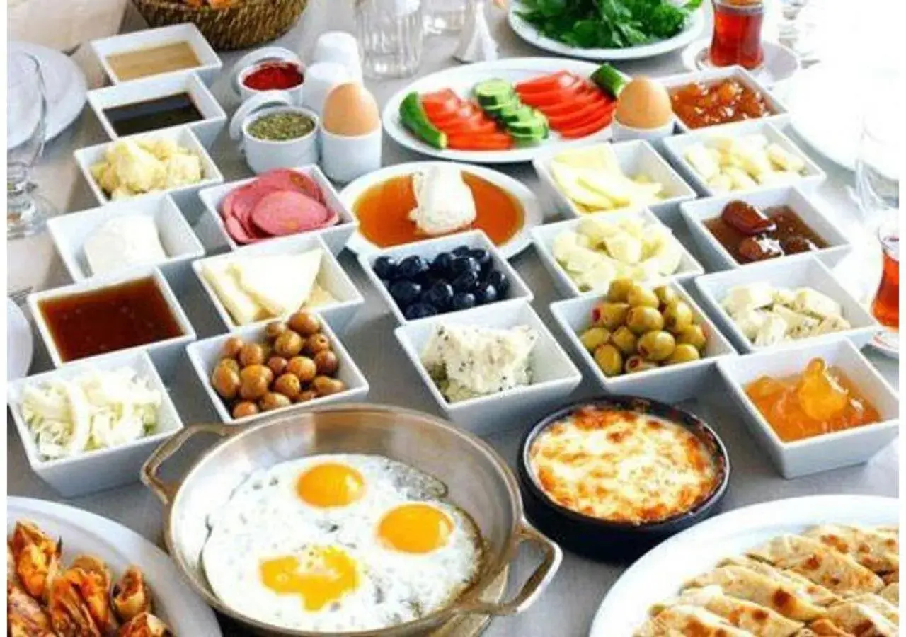 Breakfast in Magnova Studios Breakfast in Magnova Studios