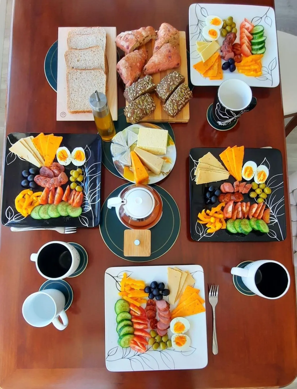 Restaurant/places to eat in Magnova Studios