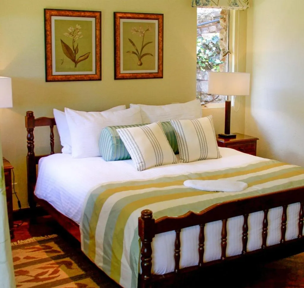 Bed in The Aberdare Country Club