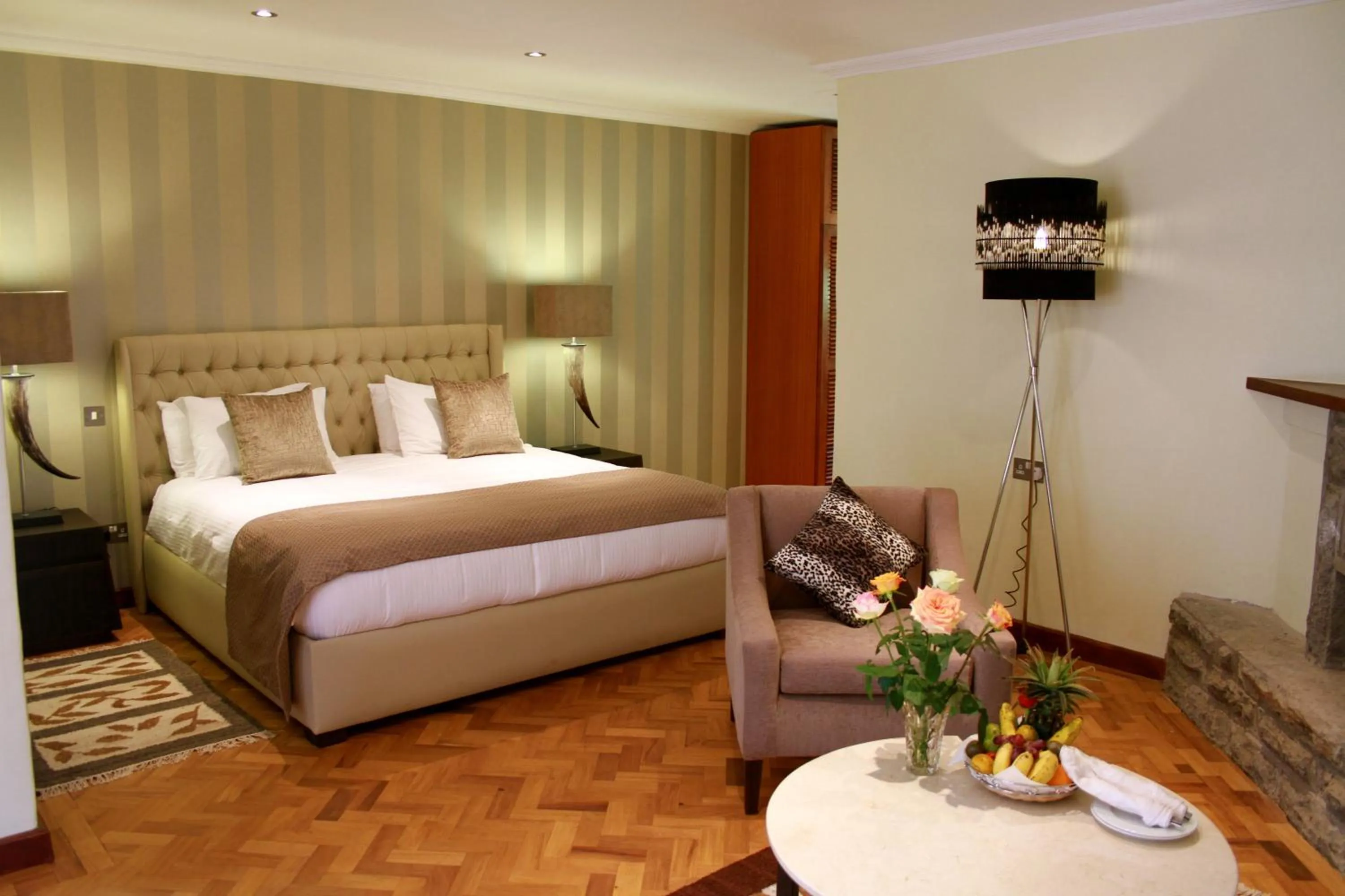 Photo of the whole room, Bed in The Aberdare Country Club