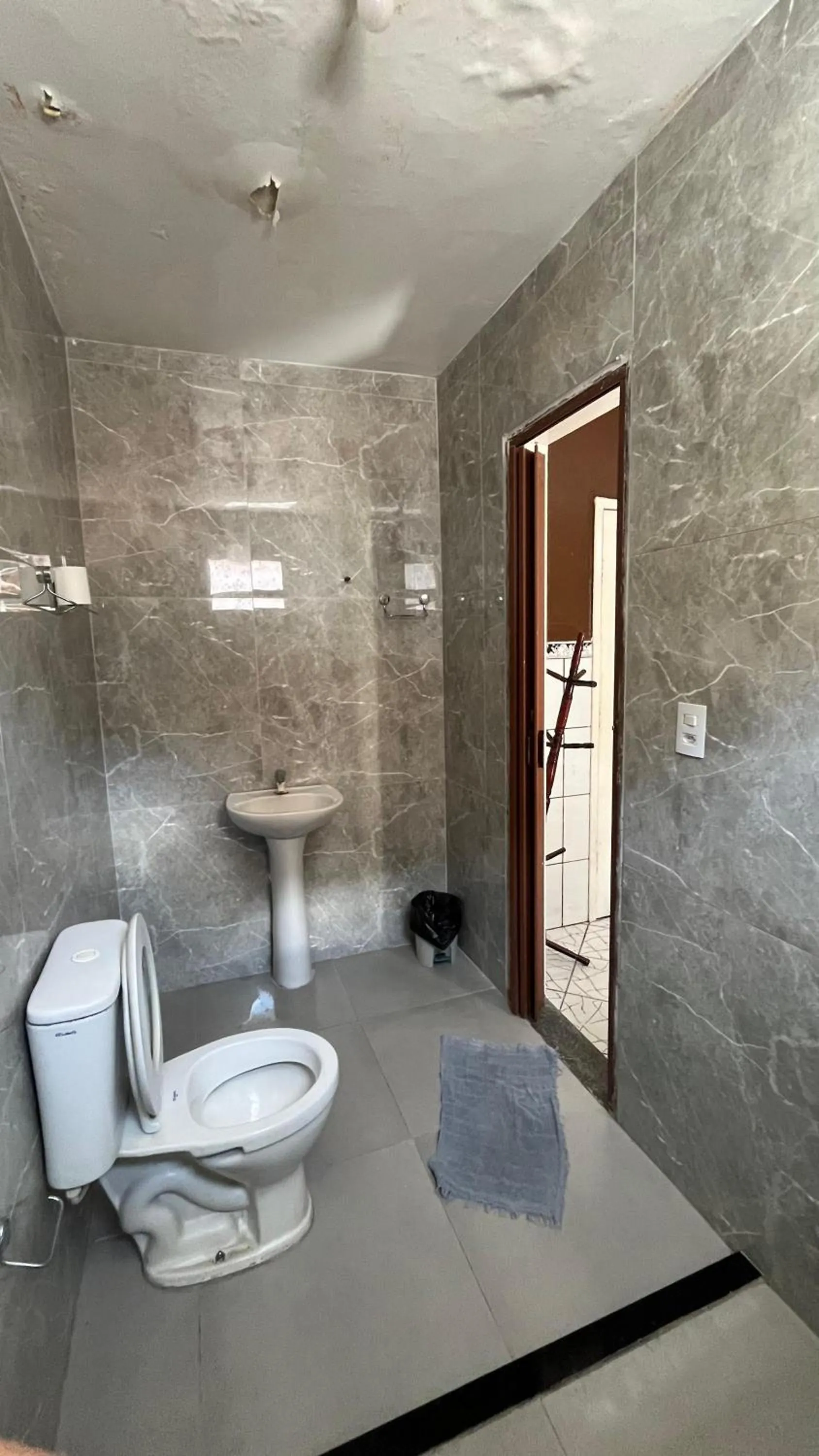 Shower in Pousada Freitas