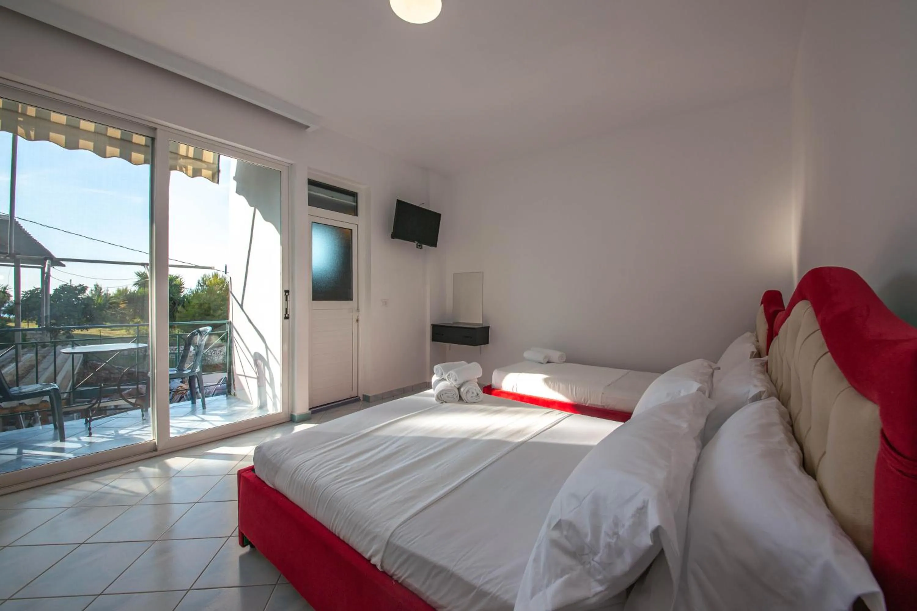 Triple Room with Balcony in Noemi's Hotel Ksamil