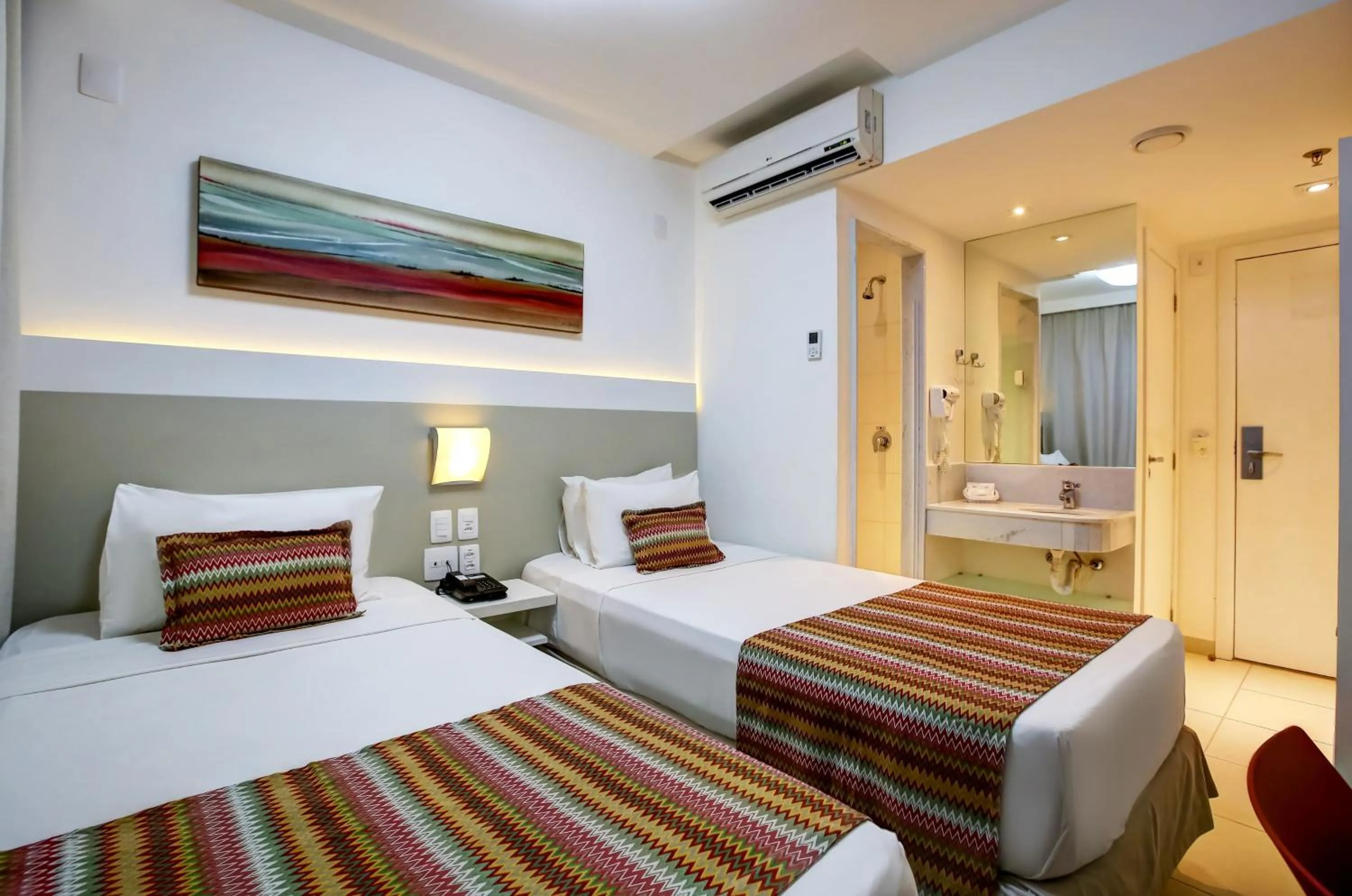 Bedroom, Bed in Transamerica Fit Vitória Reta da Penha