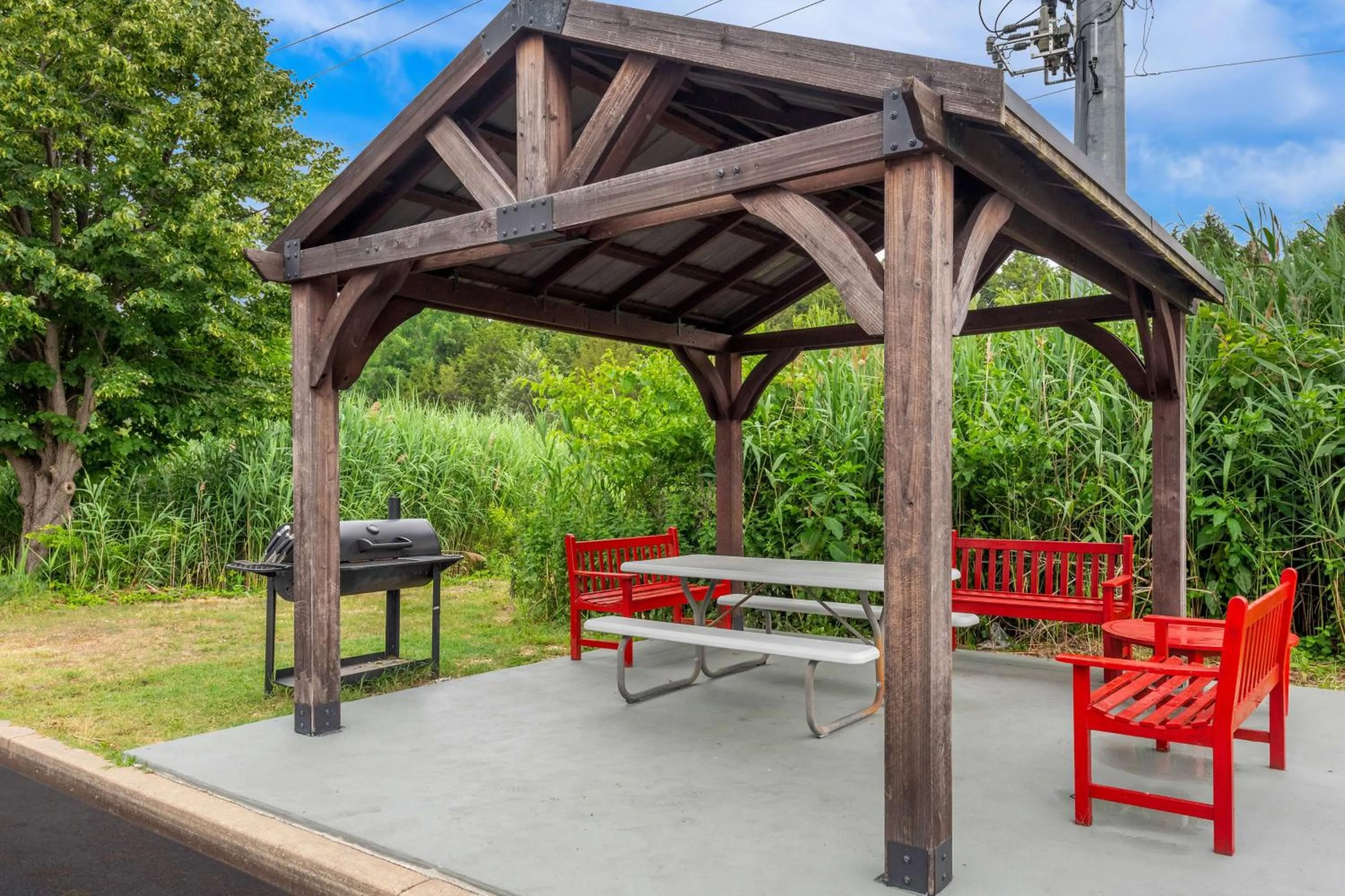 Property building in Best Western Kent Narrows Inn