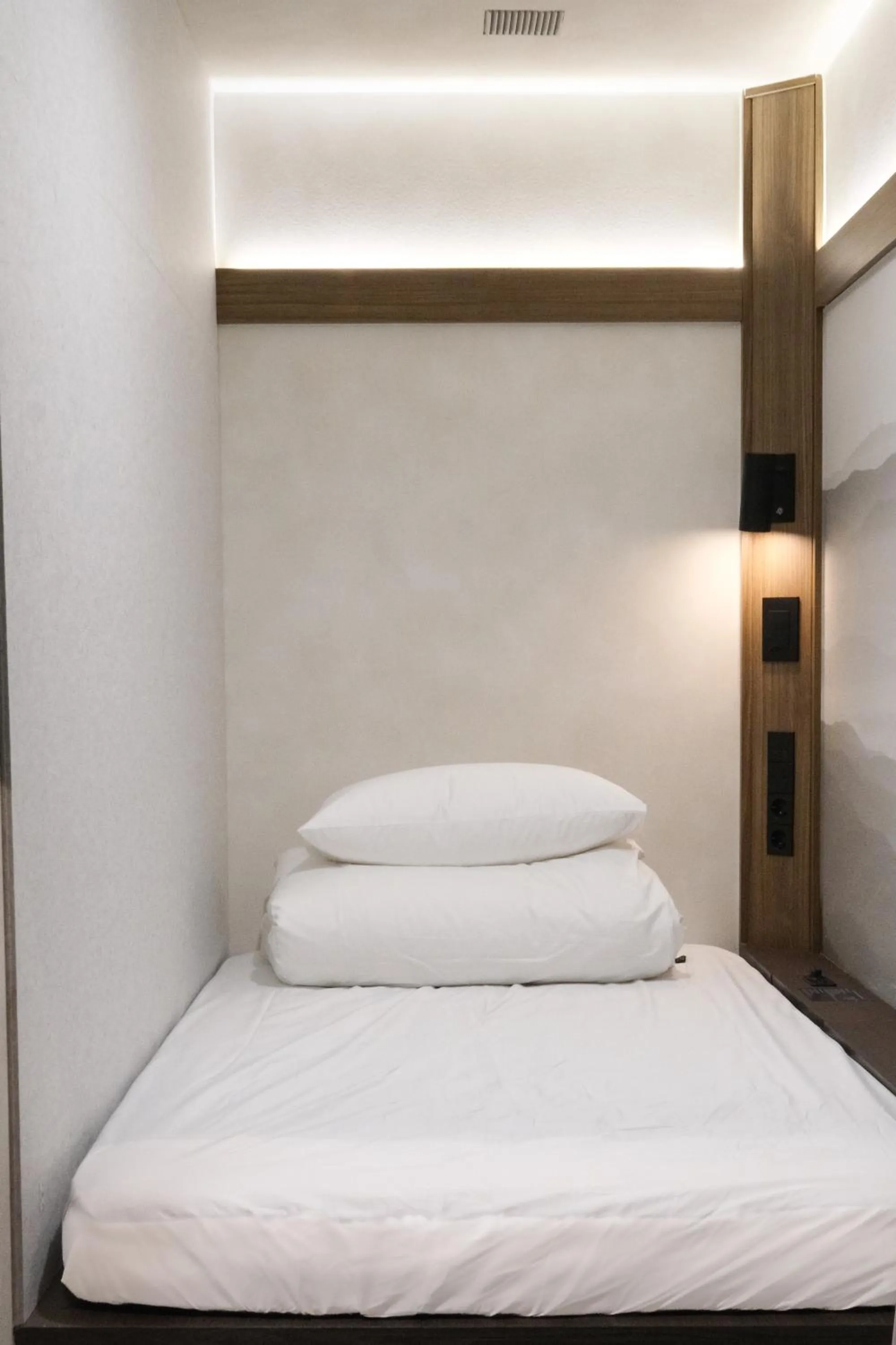 Bed in GOYOO INN & cabins