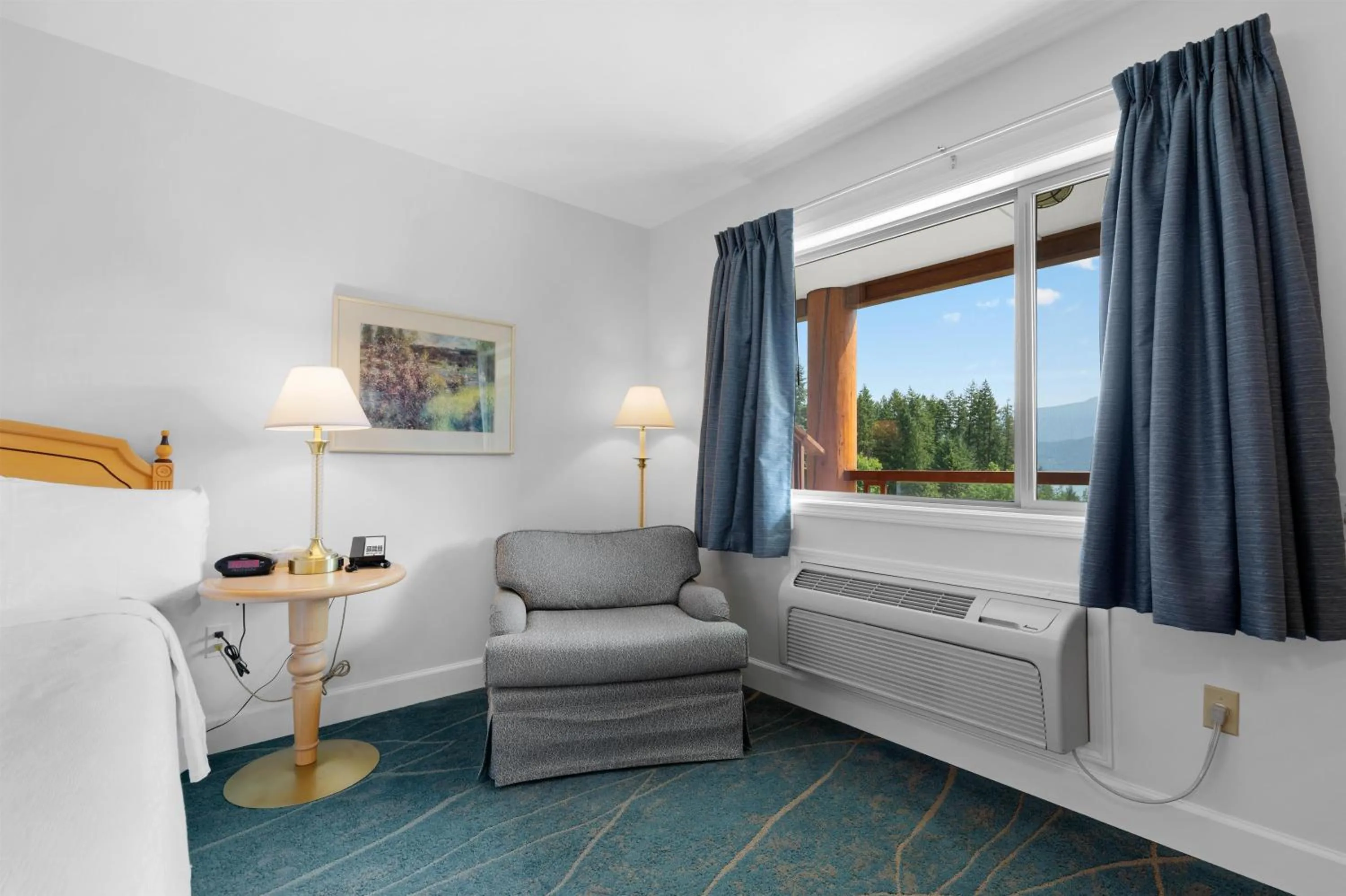 Bedroom in Kootenay Lakeview Resort BW Signature Collection