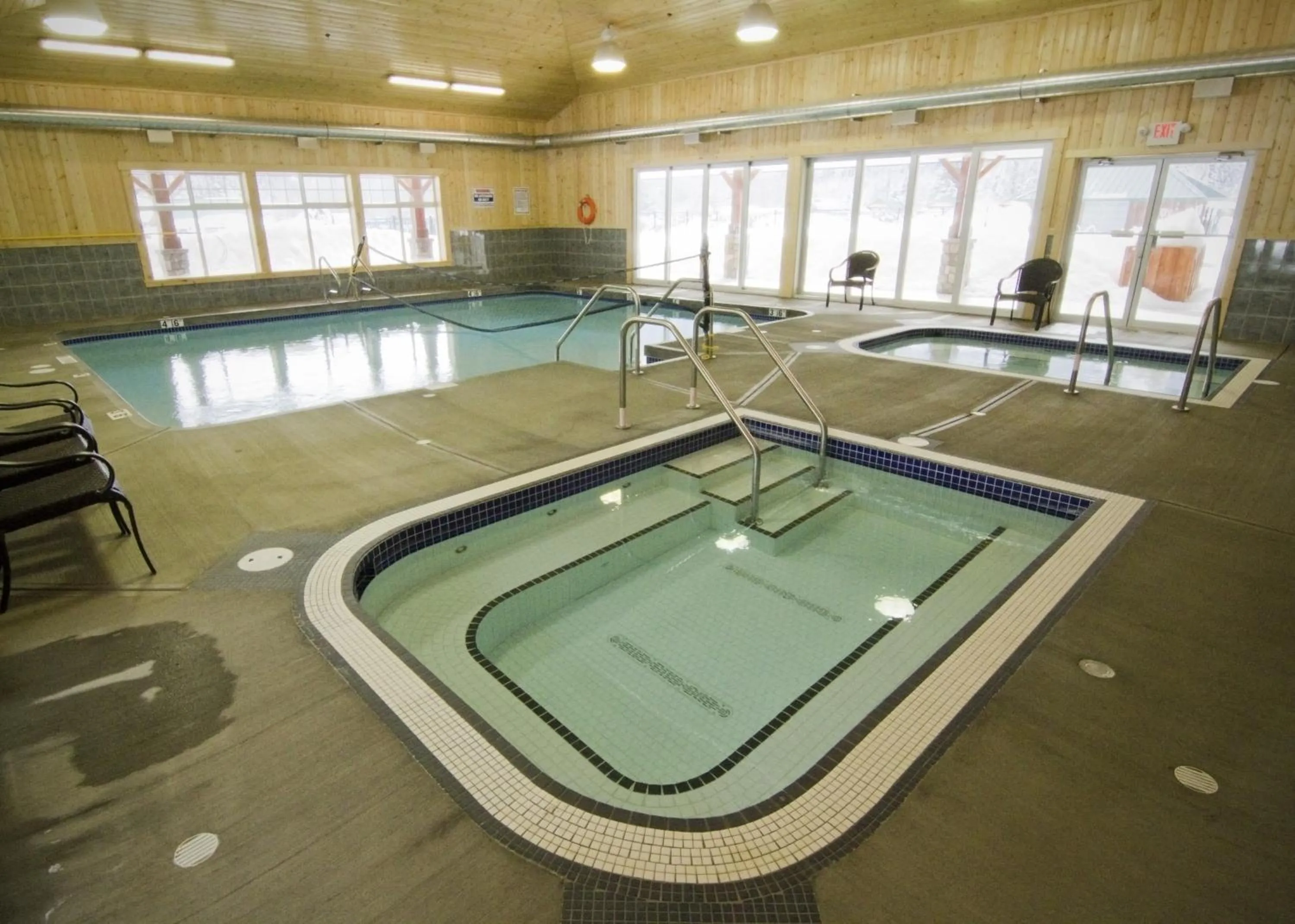 Hot Tub in Sunshine Valley RV Resort and Cabins