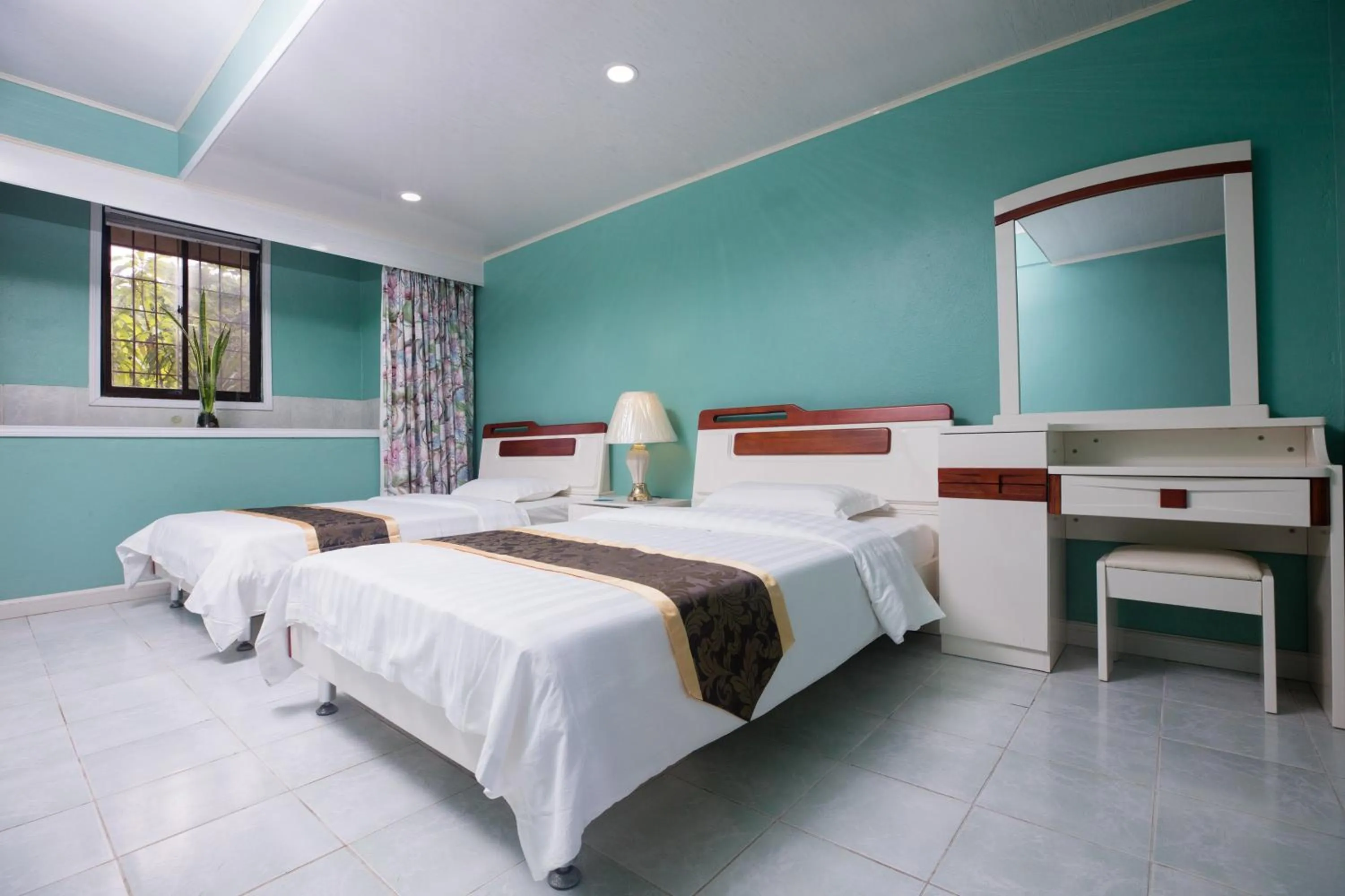 Photo of the whole room, Bed in Beach Garden Hotel