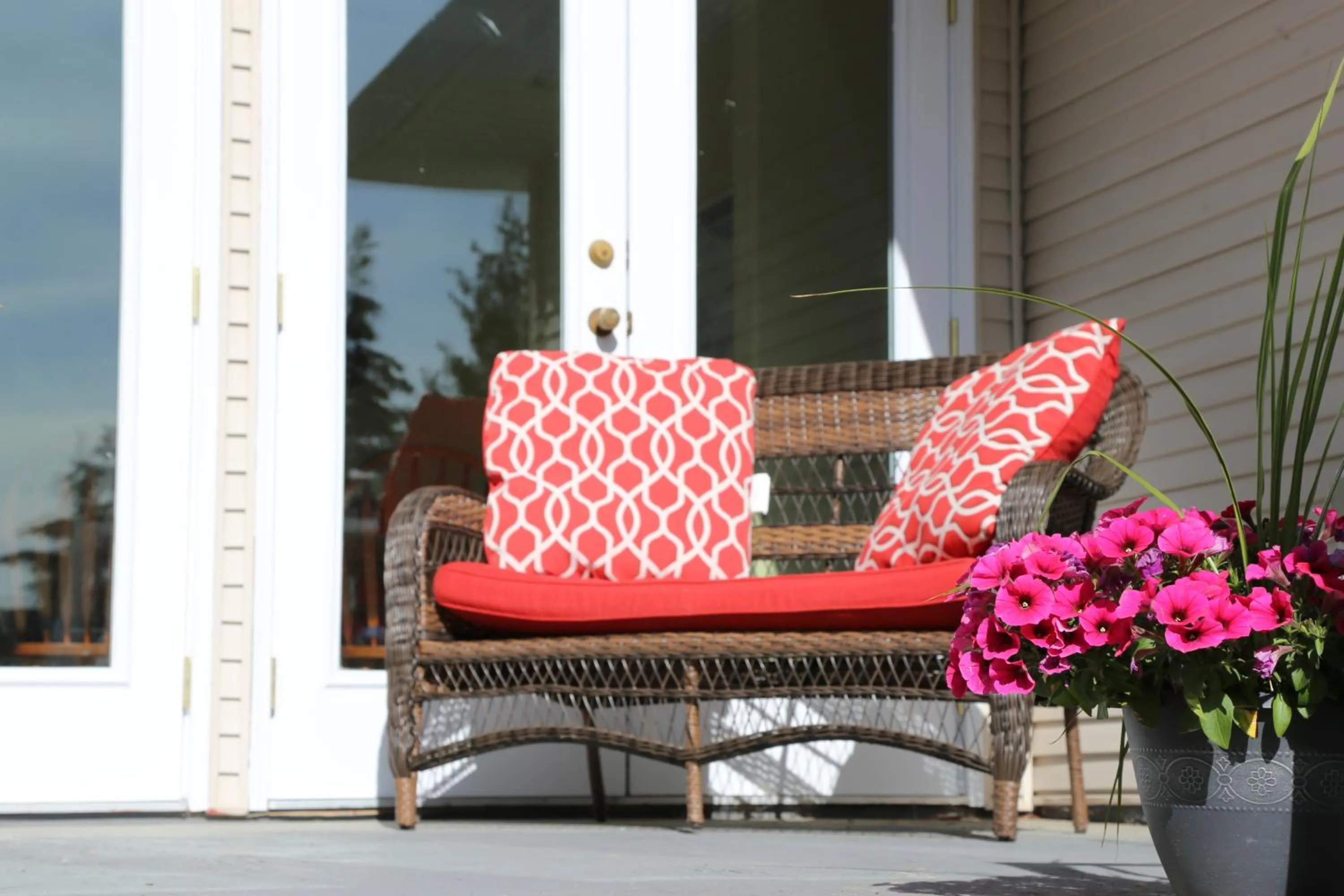 Patio in Silver Star Bed and Breakfast