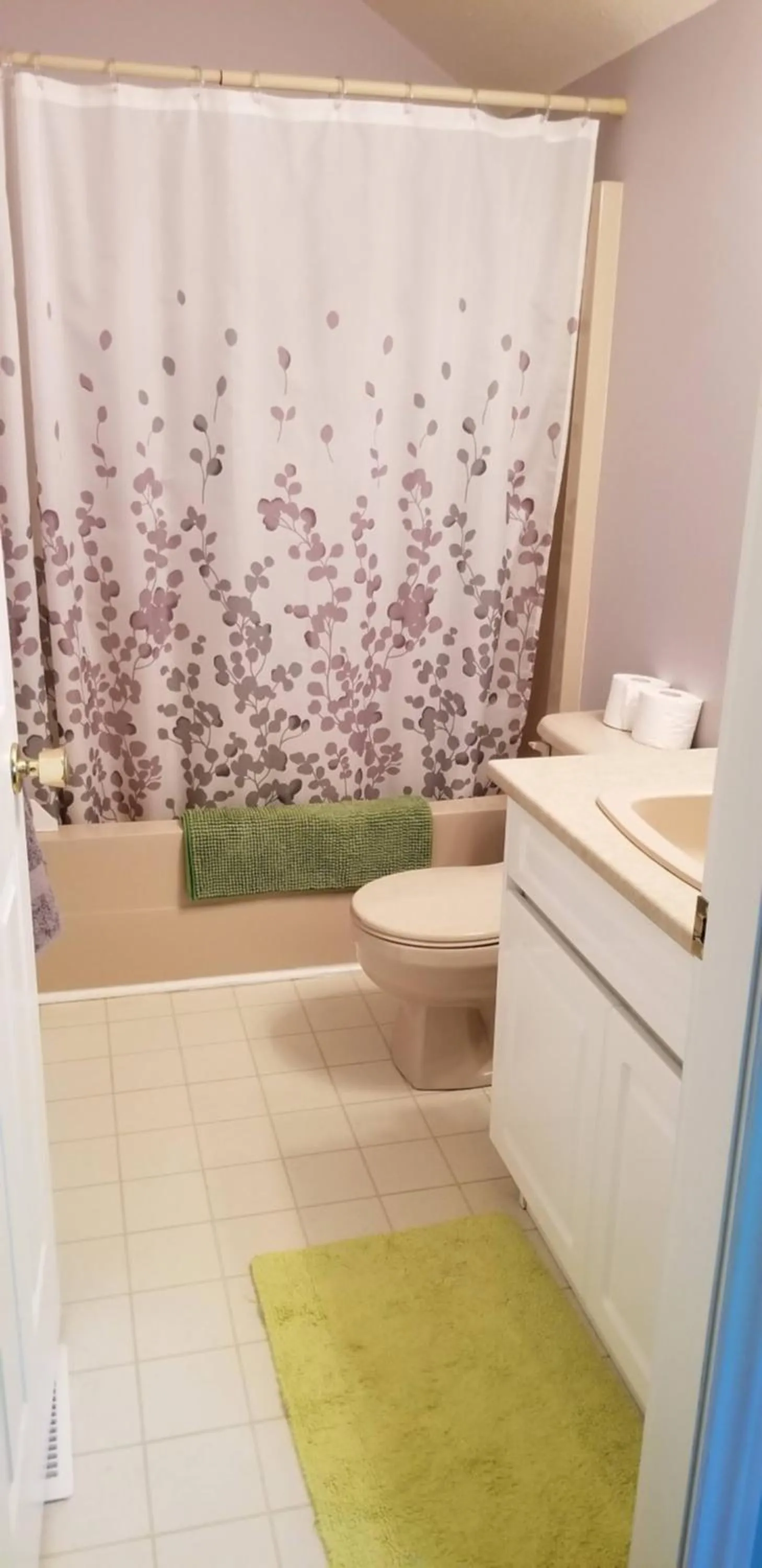 Bathroom in Silver Star Bed and Breakfast