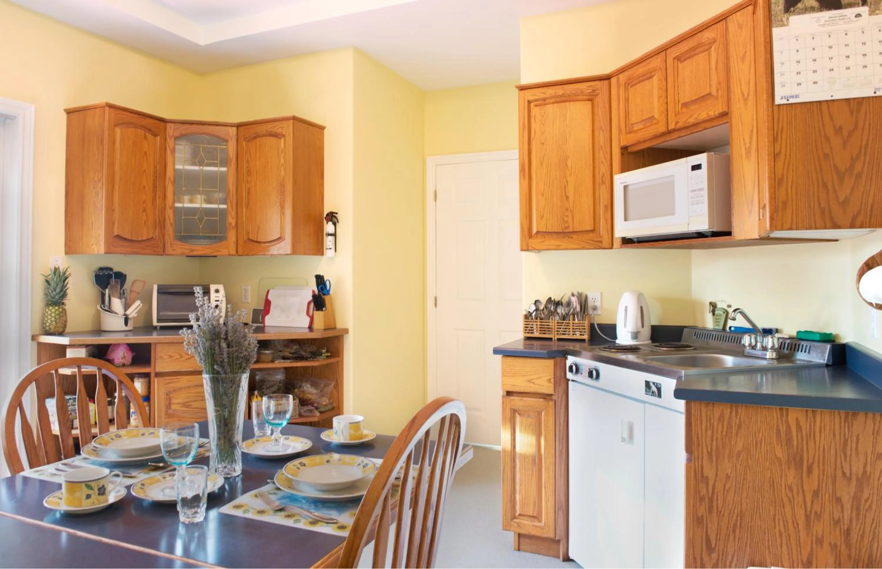 Dining area in Silver Star Bed and Breakfast