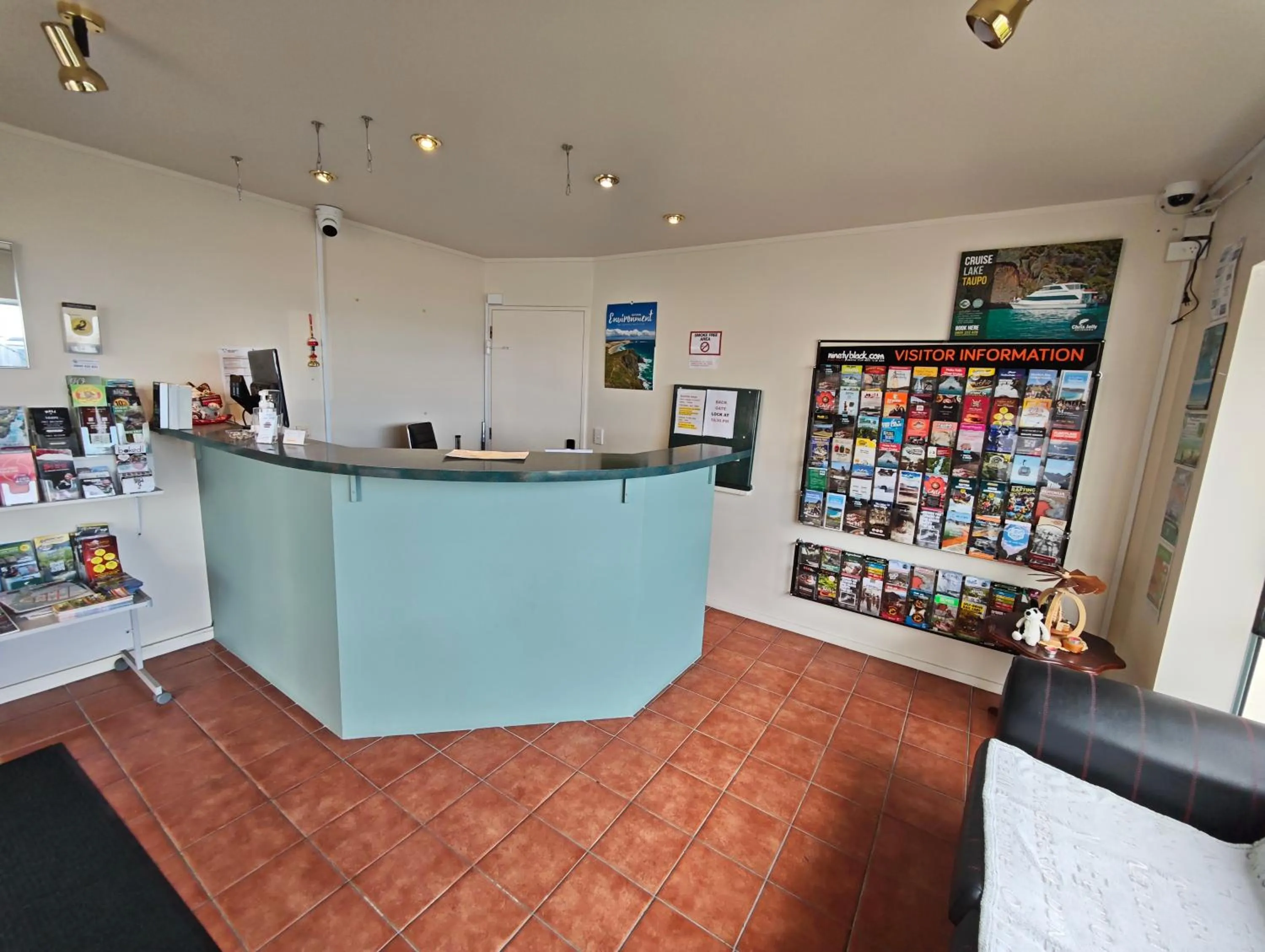 Property building in Great Lake Motel Taupo