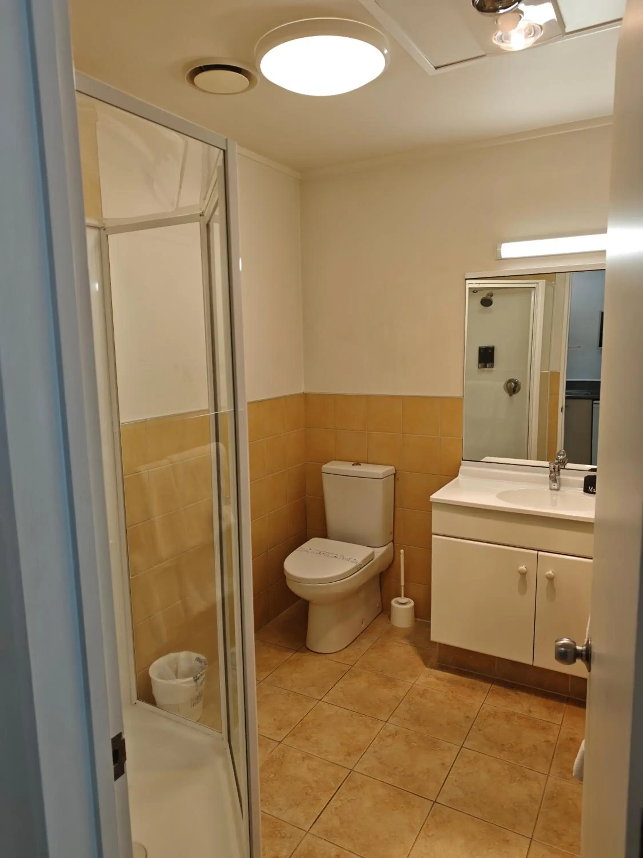Double Room with Private Bathroom in Great Lake Motel Taupo Double Room with Private Bathroom in Great Lake Motel Taupo