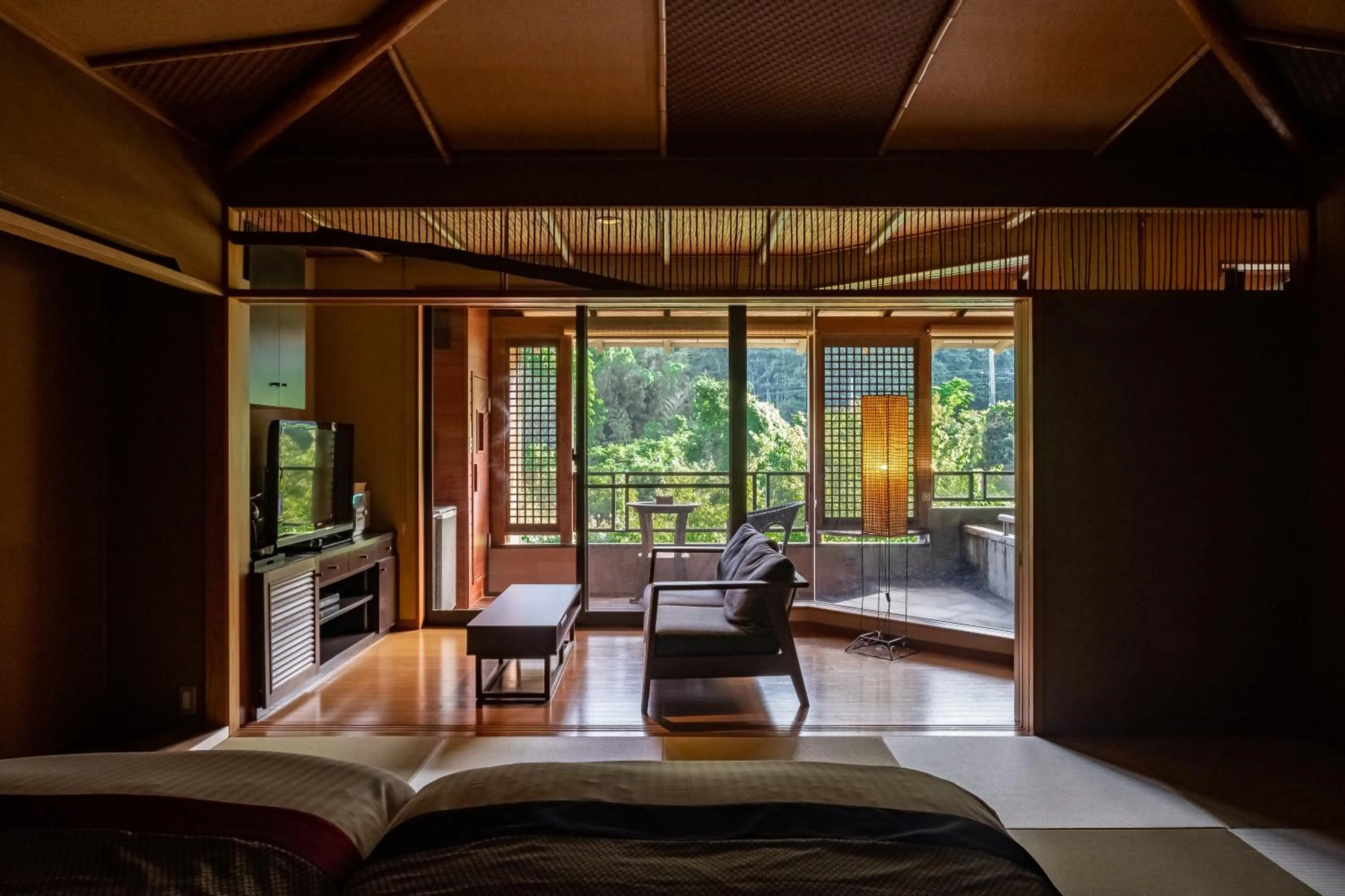 Photo of the whole room, Bed in Hakuunsou