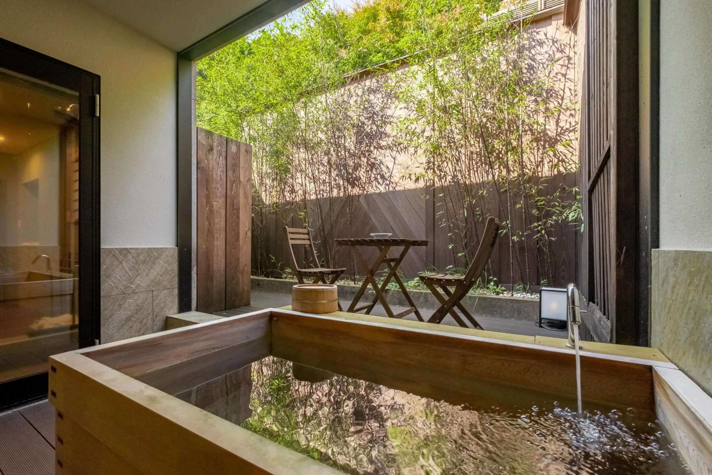 Photo of the whole room in Hakuunsou