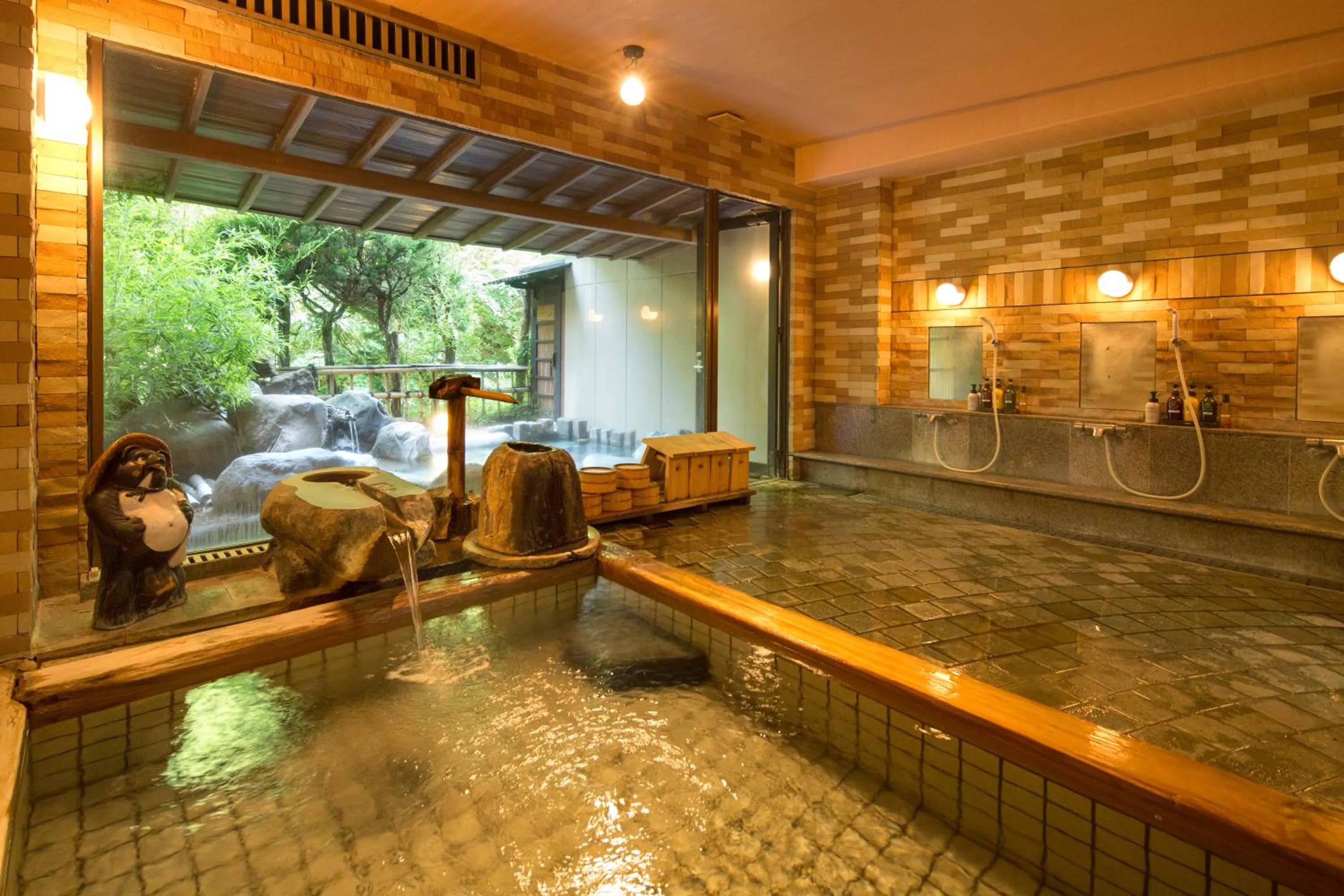 Hot Spring Bath in Hakuunsou
