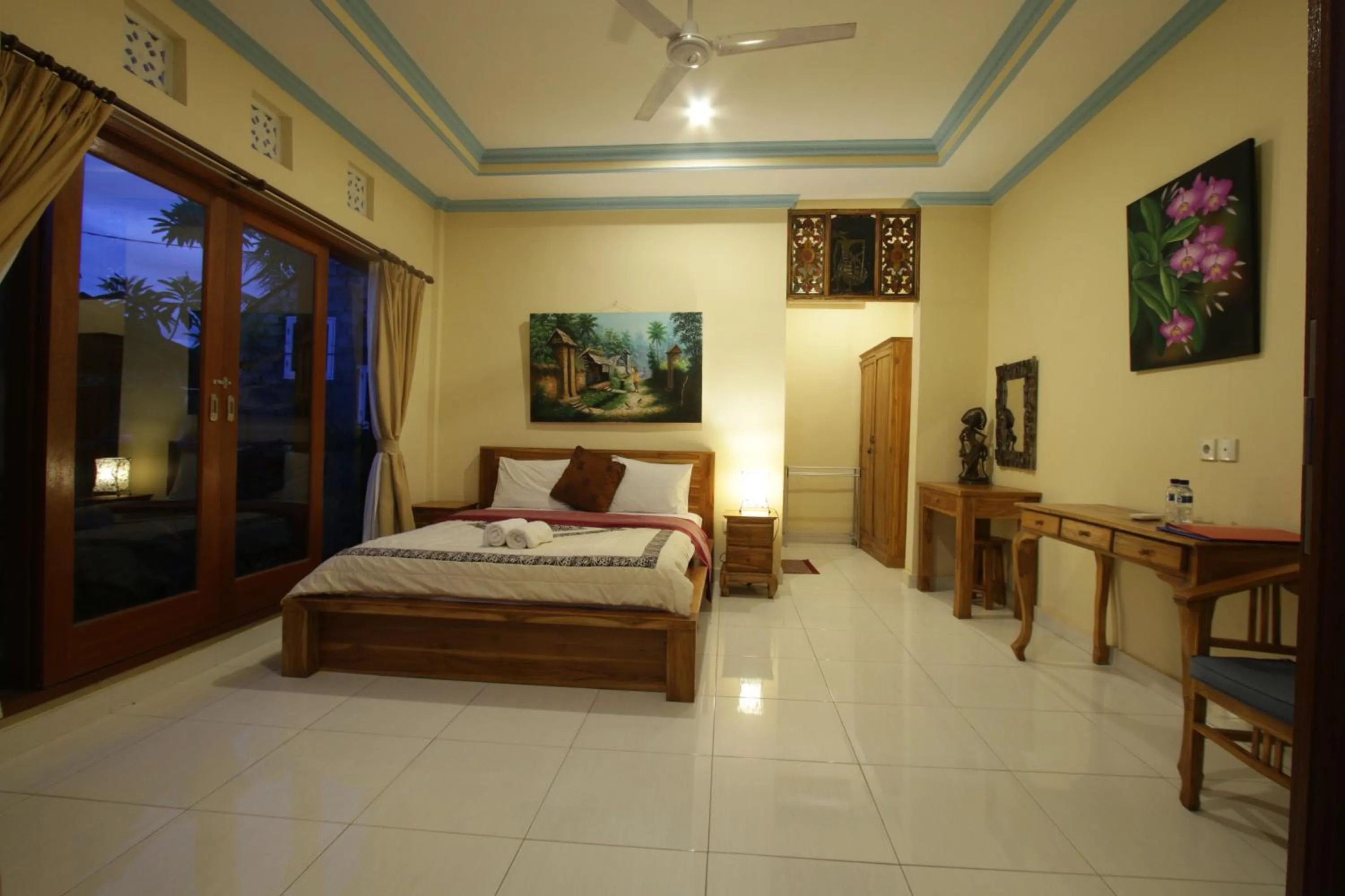 Bedroom, Bed in Loris Homestay