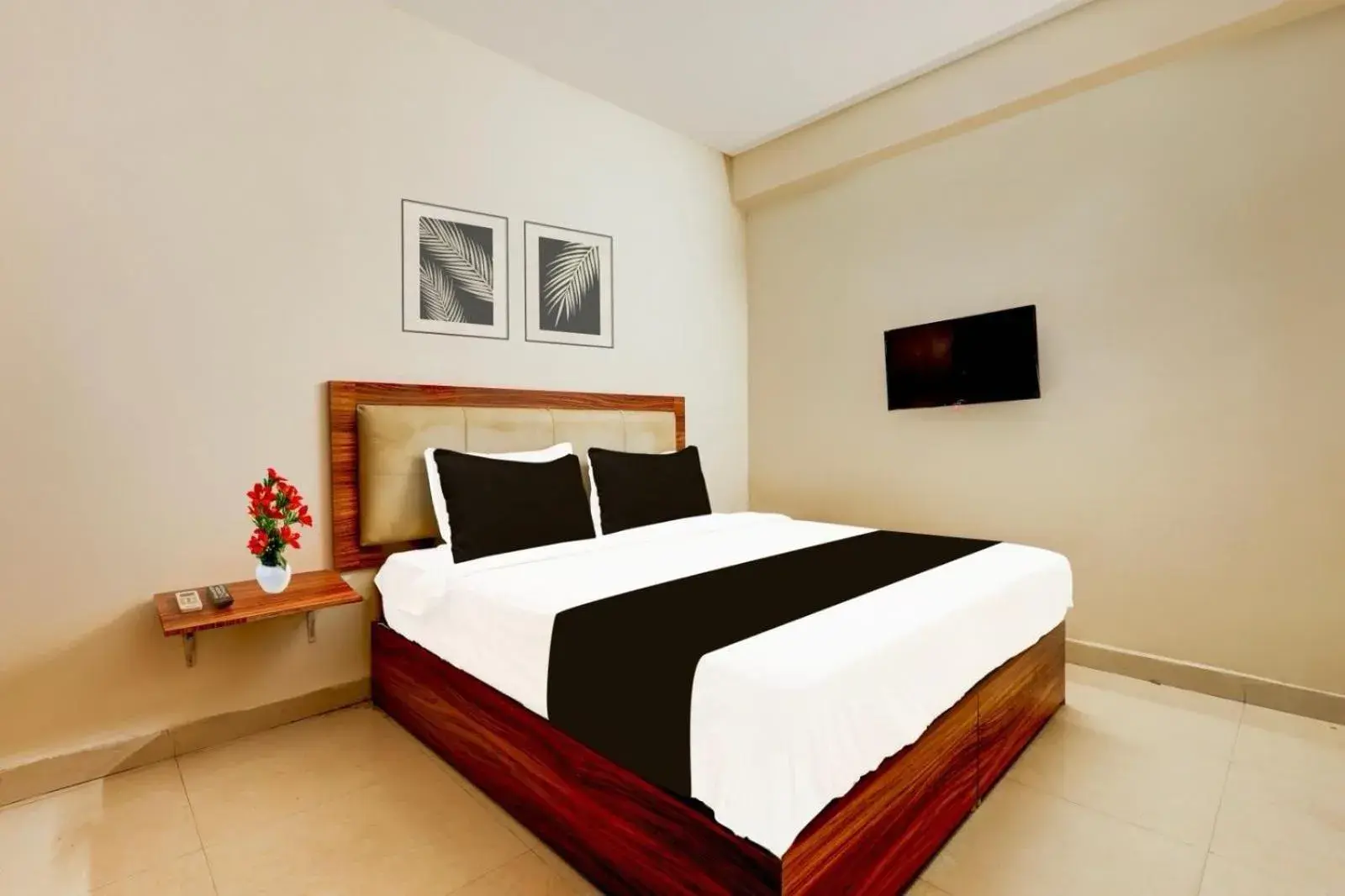 Bedroom, Bed in Hotel O Akshaya Enikepadu Bedroom, Bed in Hotel O Akshaya Enikepadu