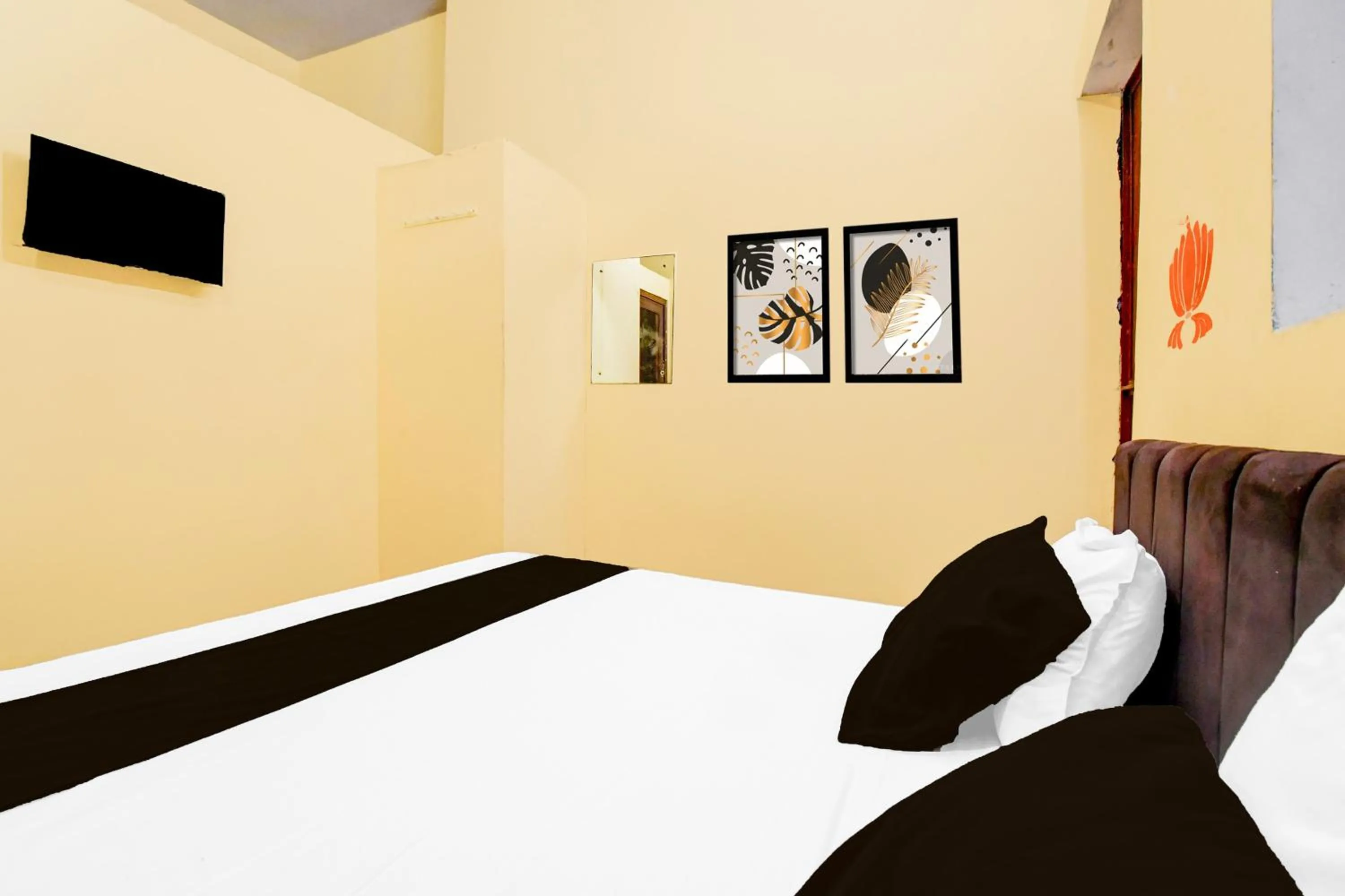 Hotel O Naman Guest House