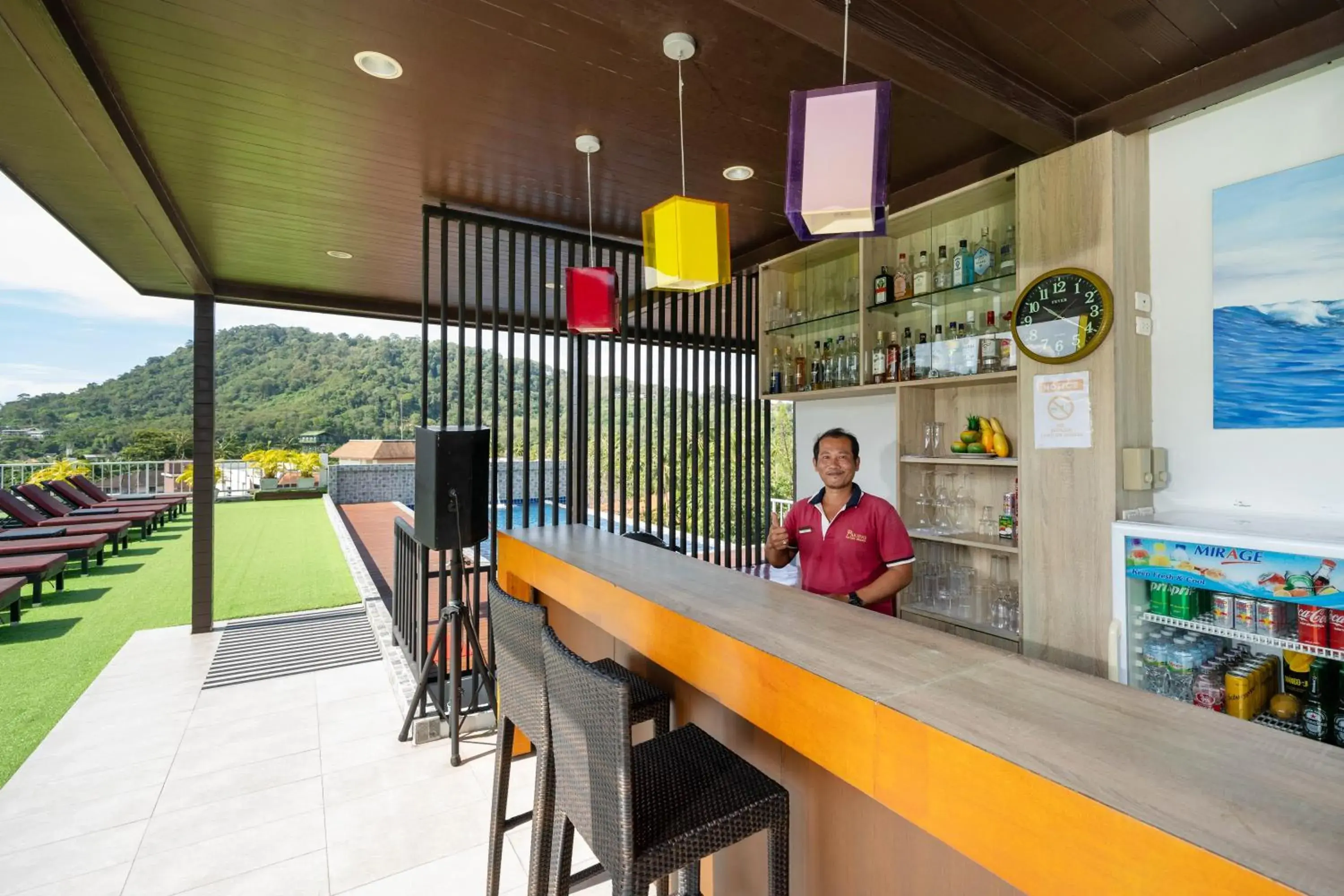 Swimming pool in Paripas Patong Resort Swimming pool in Paripas Patong Resort