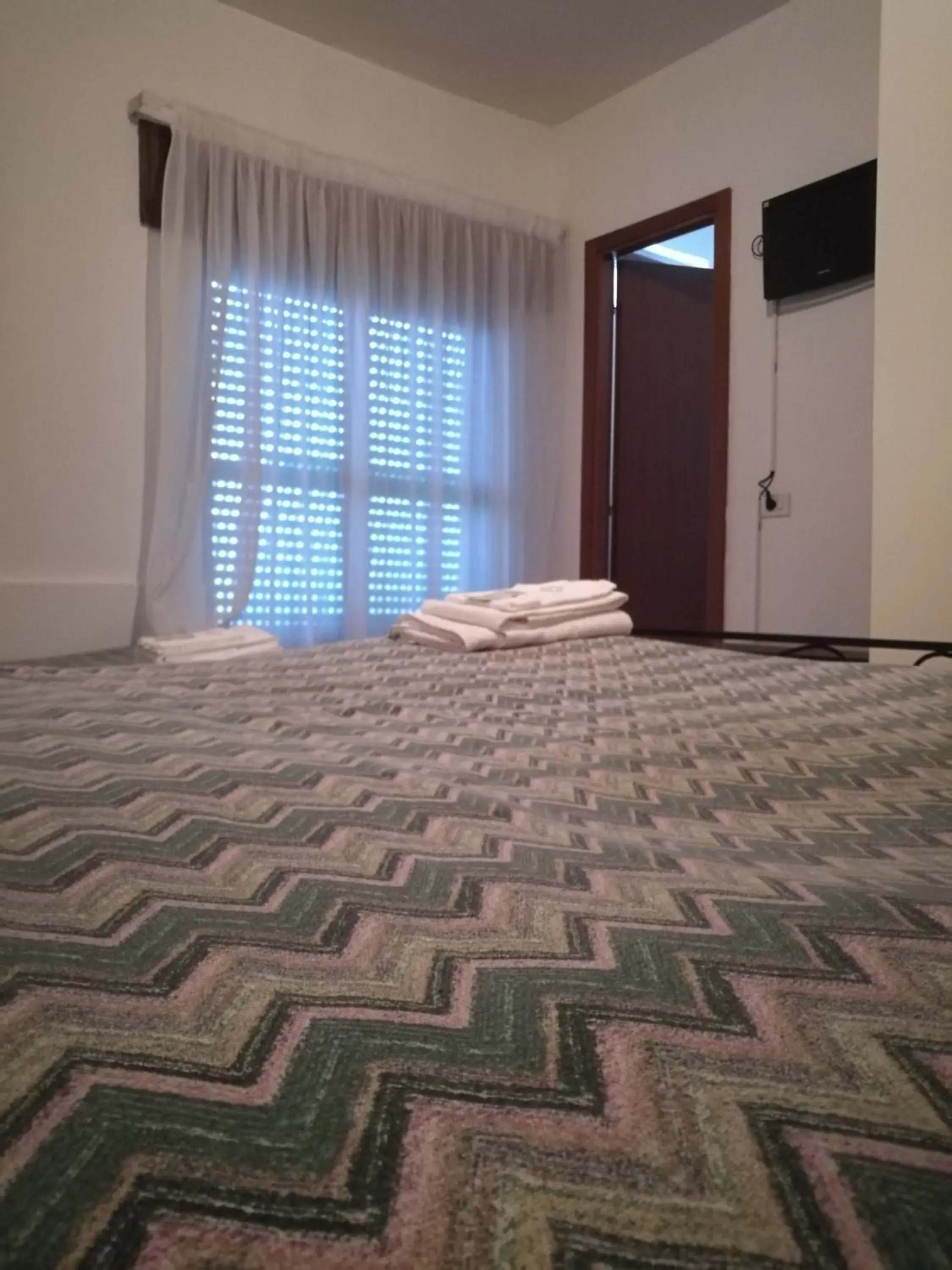 Double or Twin Room with Bathroom in Hotel Paradiso Double or Twin Room with Bathroom in Hotel Paradiso