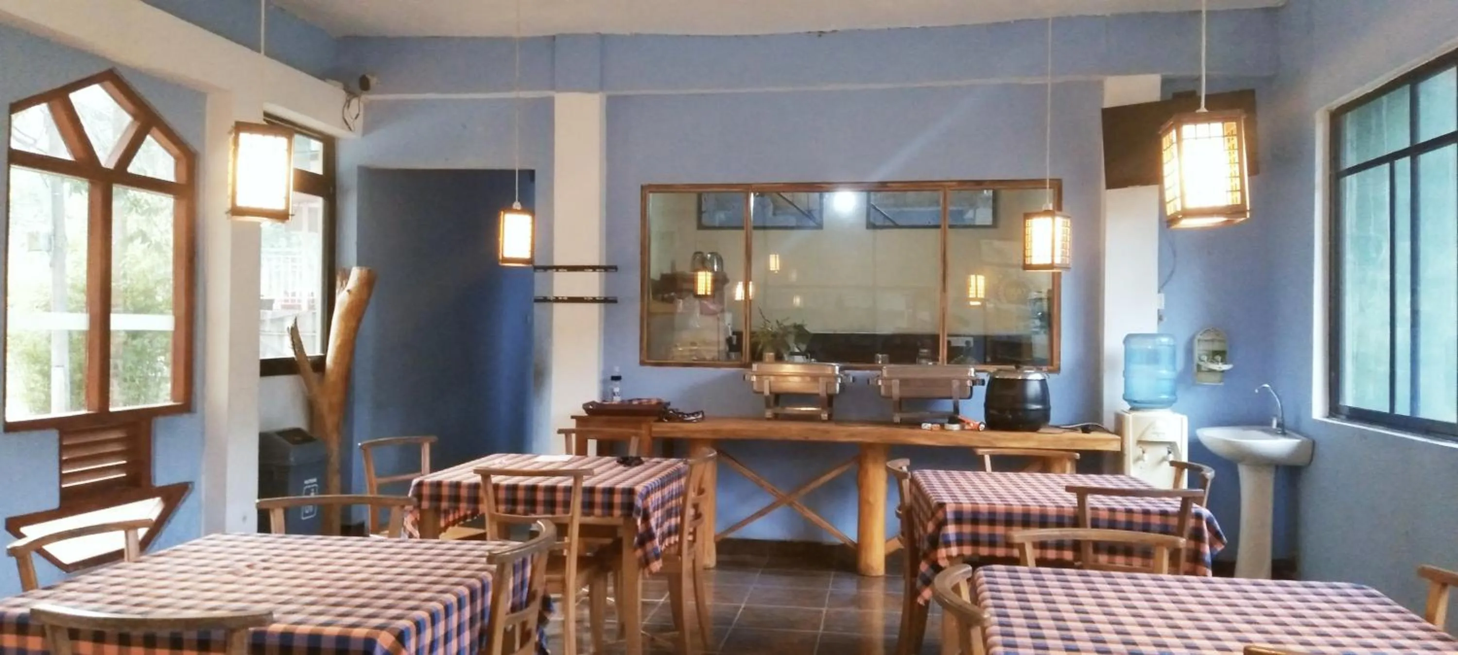 Blue sky Guest House And Restaurant