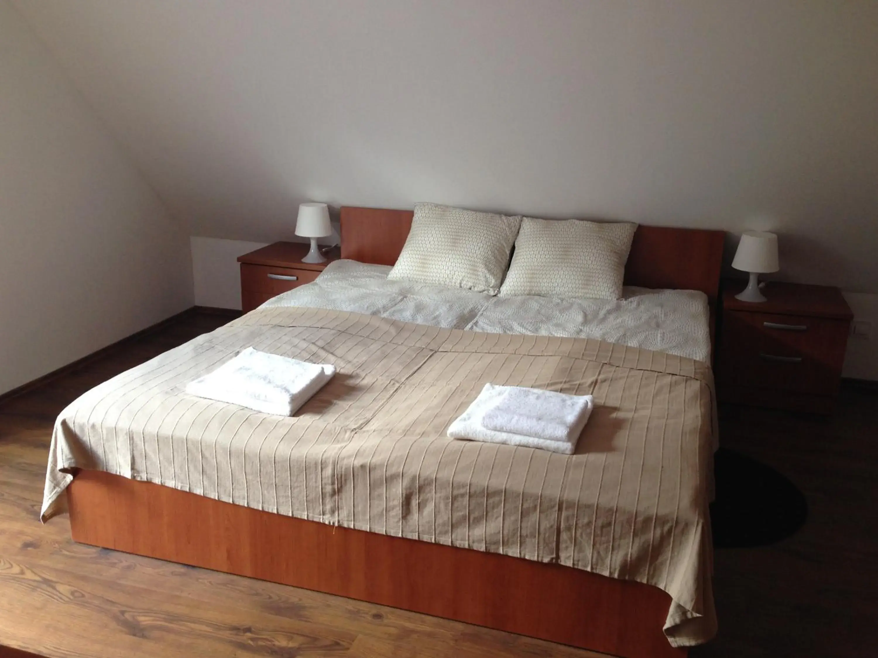 Double Room with Balcony - single occupancy in B&B Rot Double Room with Balcony - single occupancy in B&B Rot