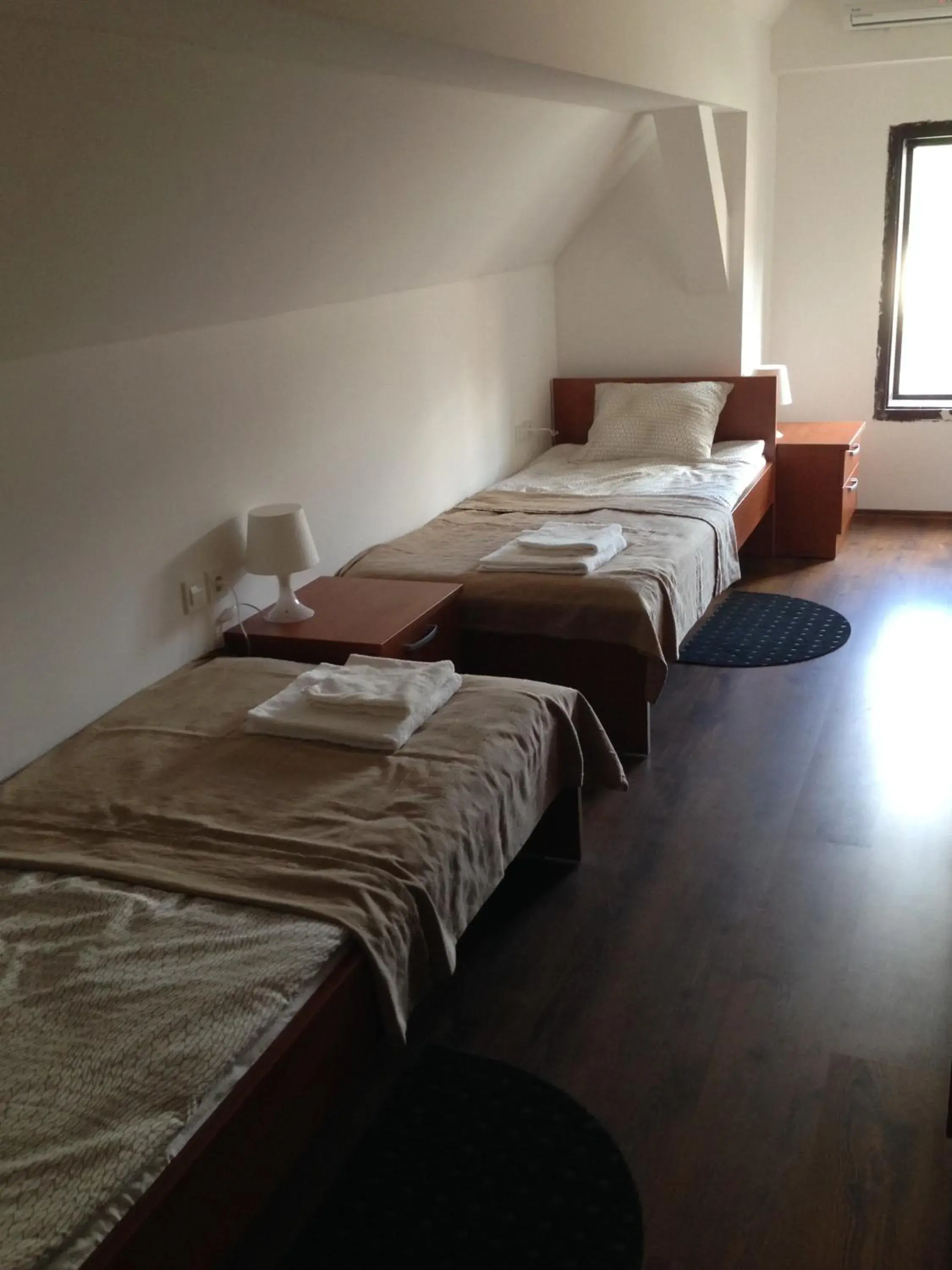 Twin Room with Mountain View - single occupancy in B&B Rot Twin Room with Mountain View - single occupancy in B&B Rot