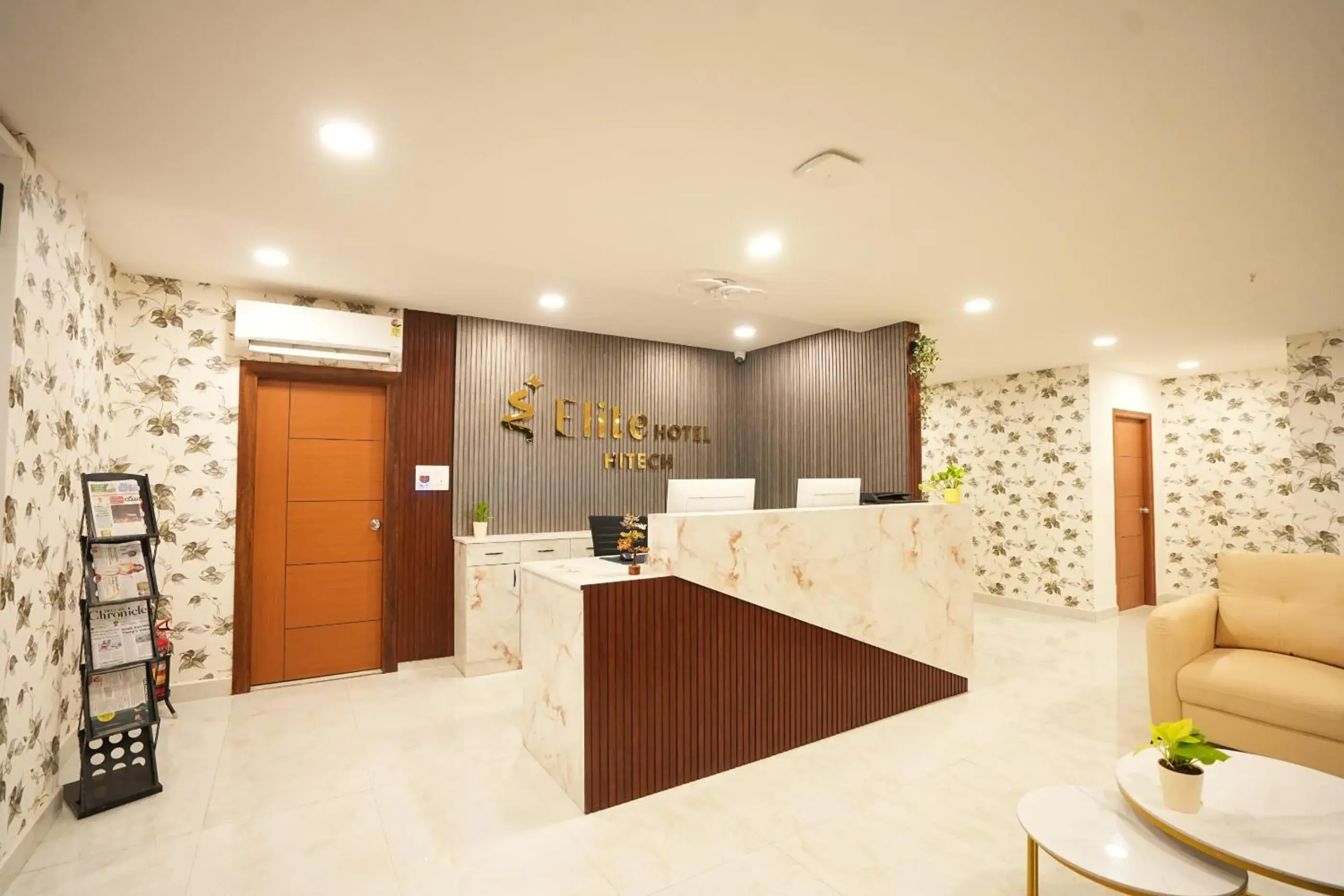 Lobby or reception in Elite Hotel HITECH Lobby or reception in Elite Hotel HITECH
