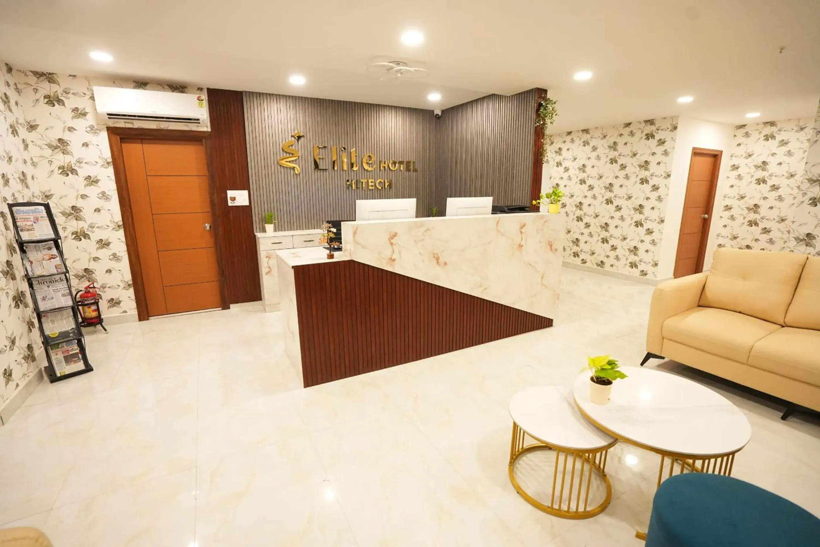Lobby or reception in Elite Hotel HITECH Lobby or reception in Elite Hotel HITECH